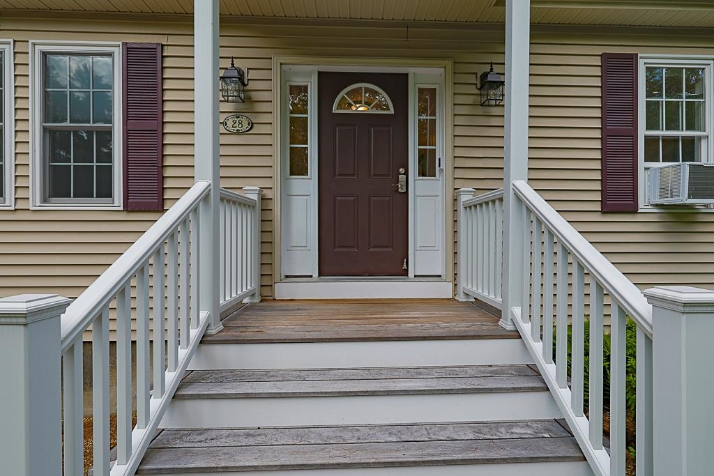 28 Winquist Rd, Thornton, NH 03285