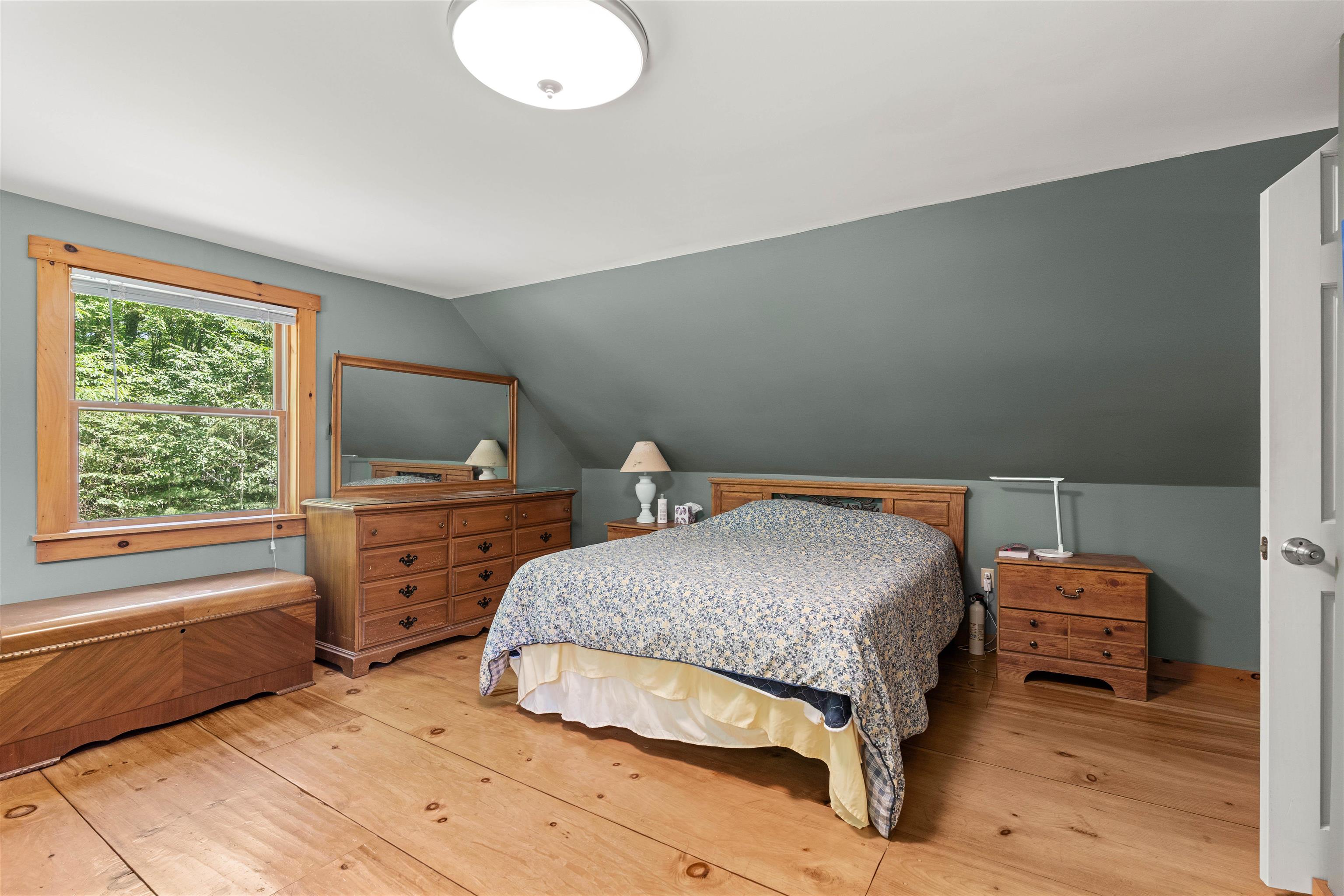 1811 Hopkinton Rd, Hopkinton, NH 03229