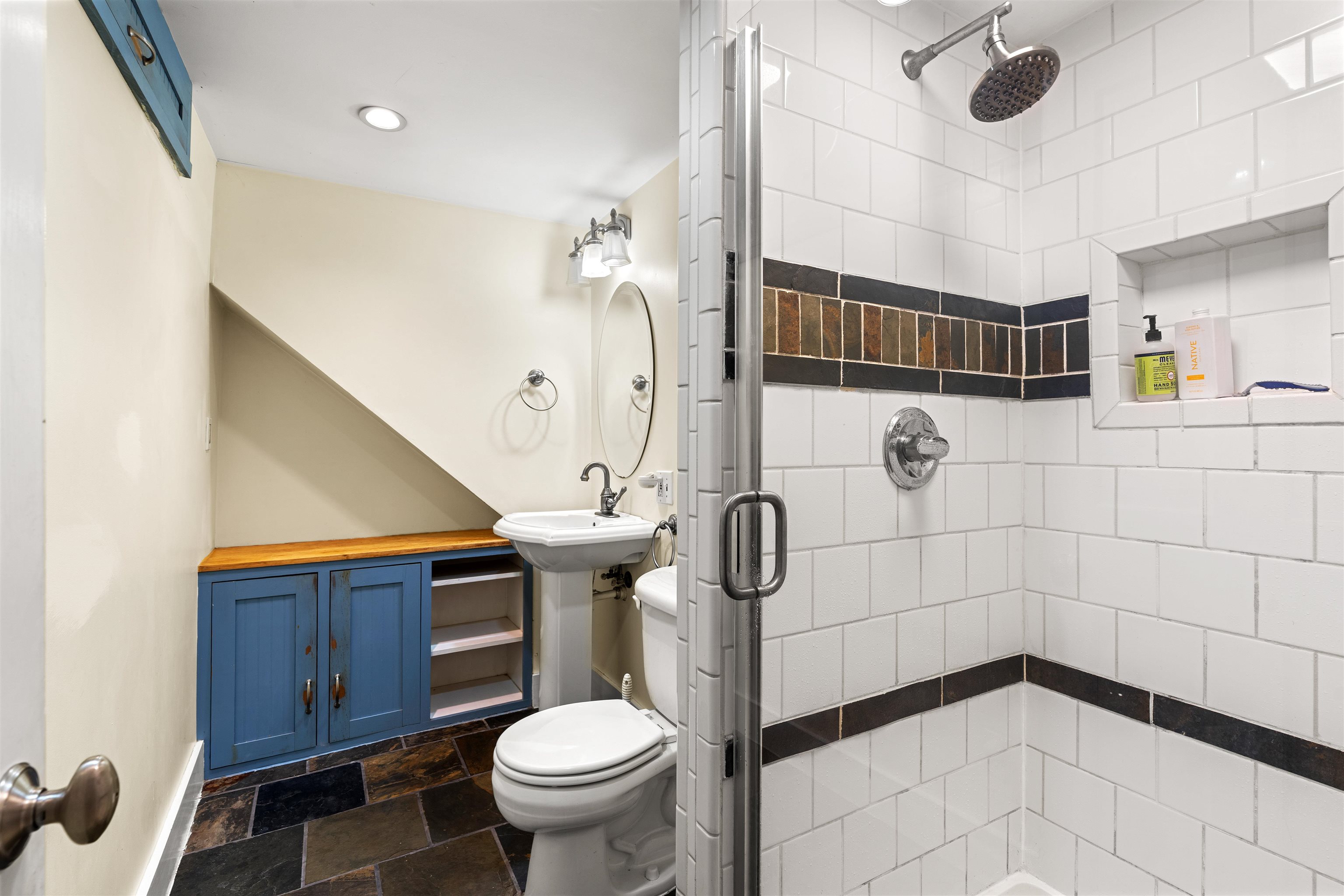 1811 Hopkinton Rd, Hopkinton, NH 03229