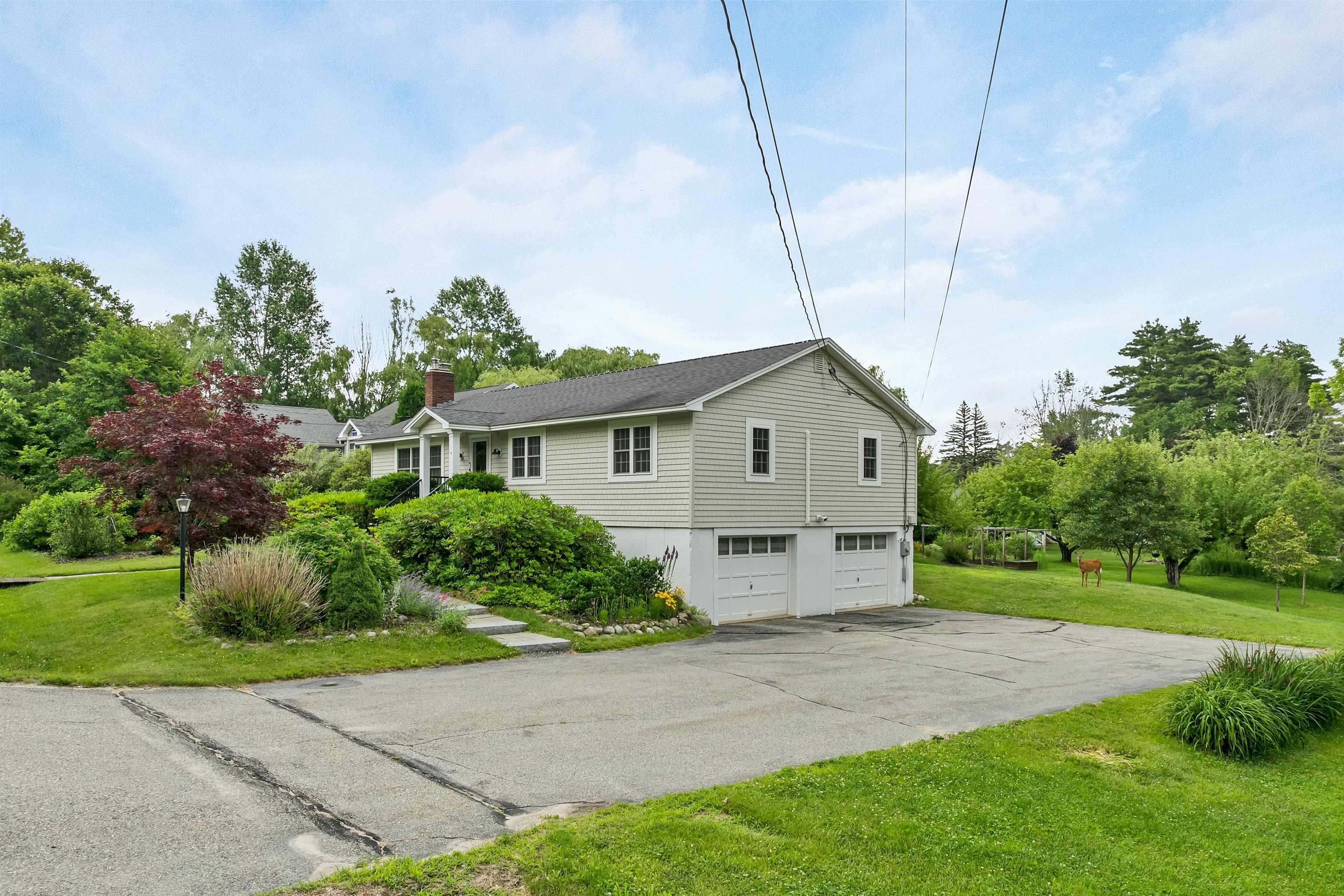 6 Bassett Rd, Wolfeboro, NH 03894
