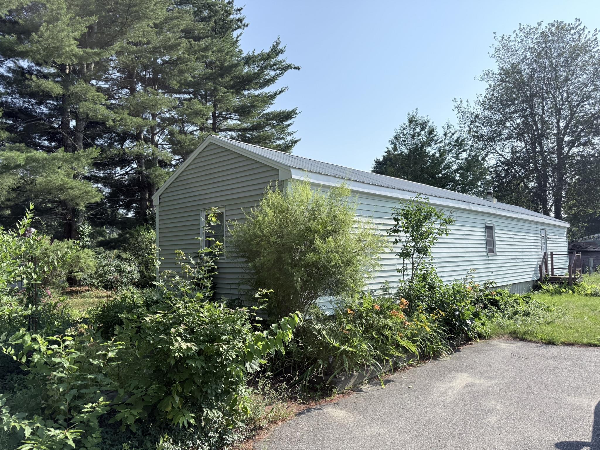 11 Willow St, Exeter, NH 03883