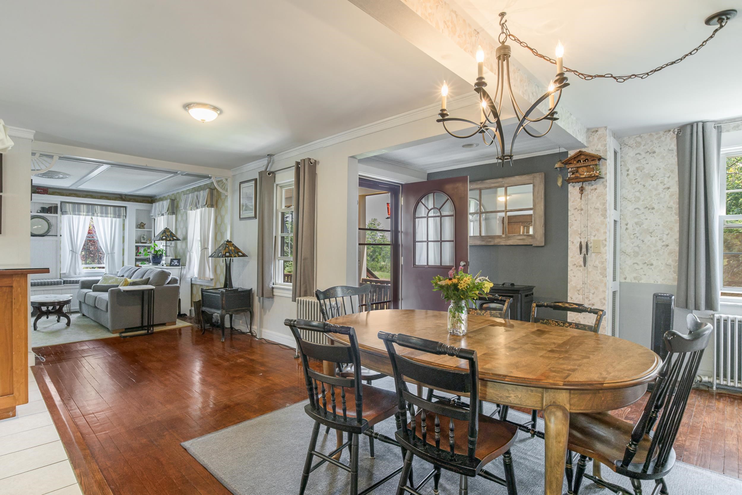 330 Knox Marsh Rd, Madbury, NH 03823