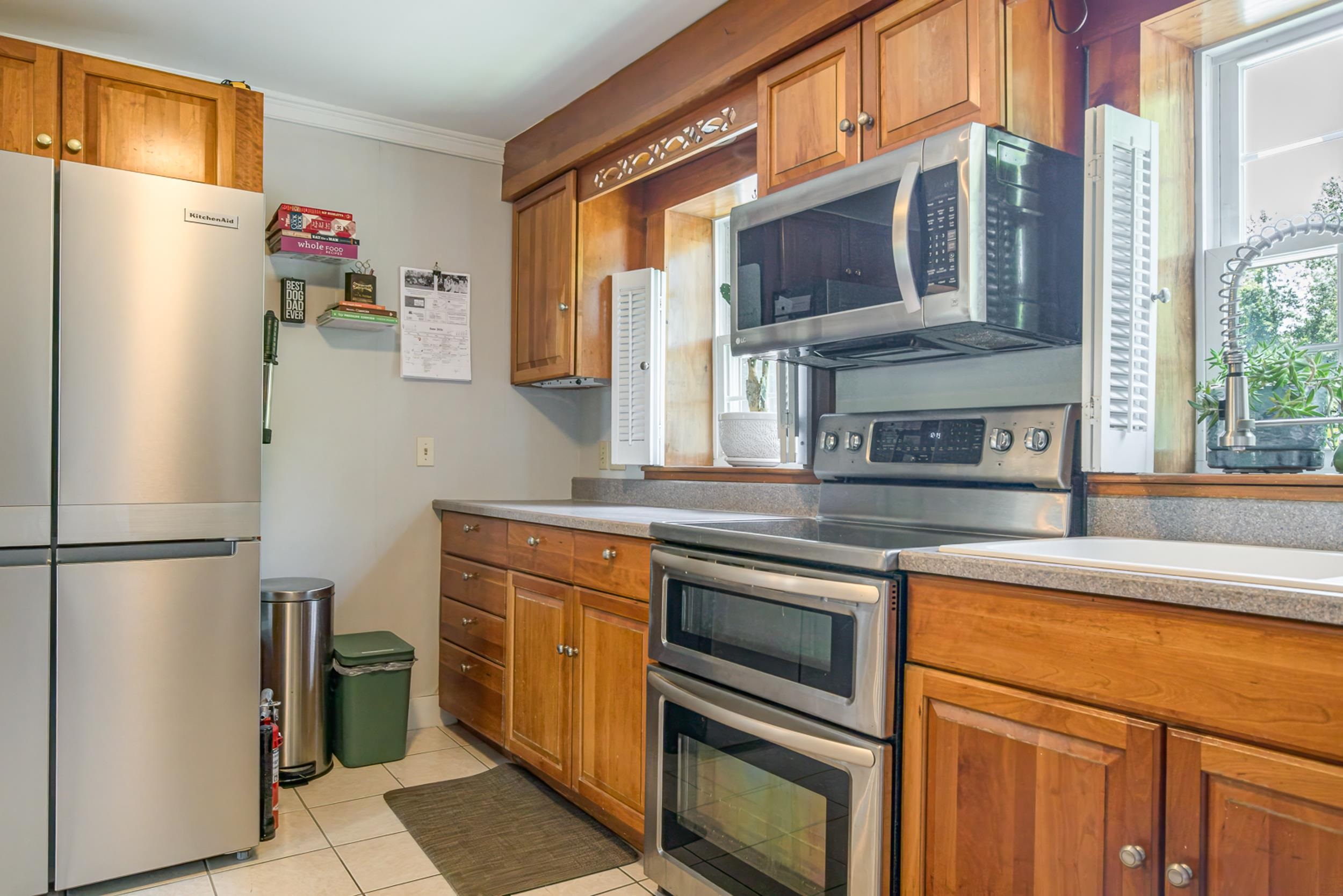 330 Knox Marsh Rd, Madbury, NH 03823