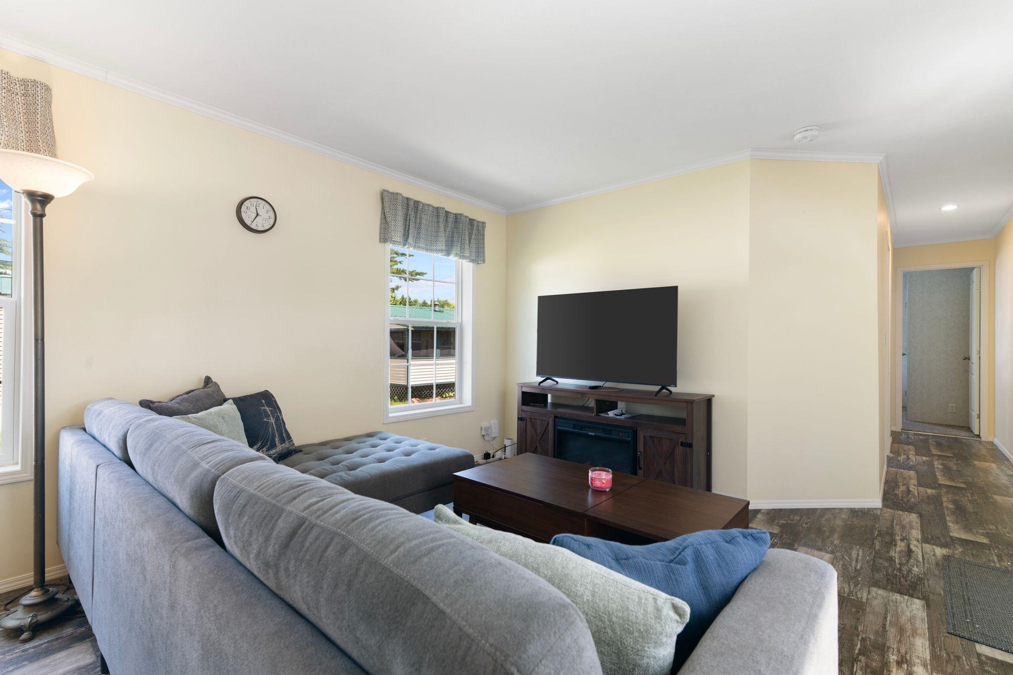 26 Cedar St, Hinsdale, NH 03451