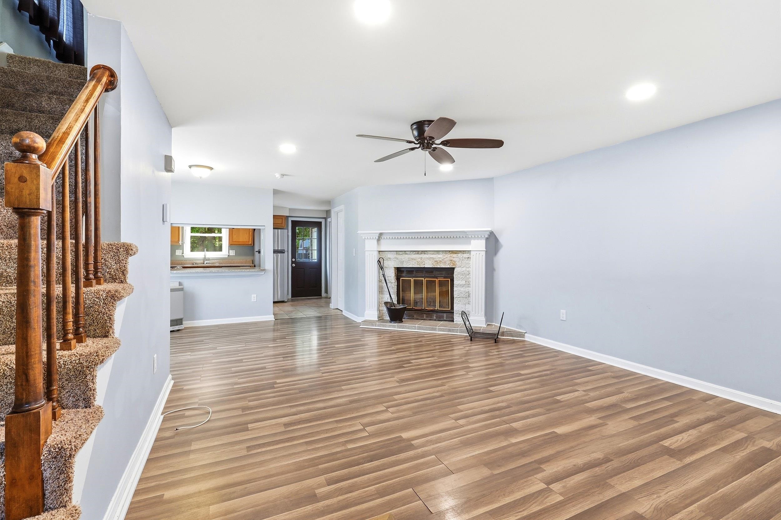 7 Chestnut Cir, Merrimack, NH 03054