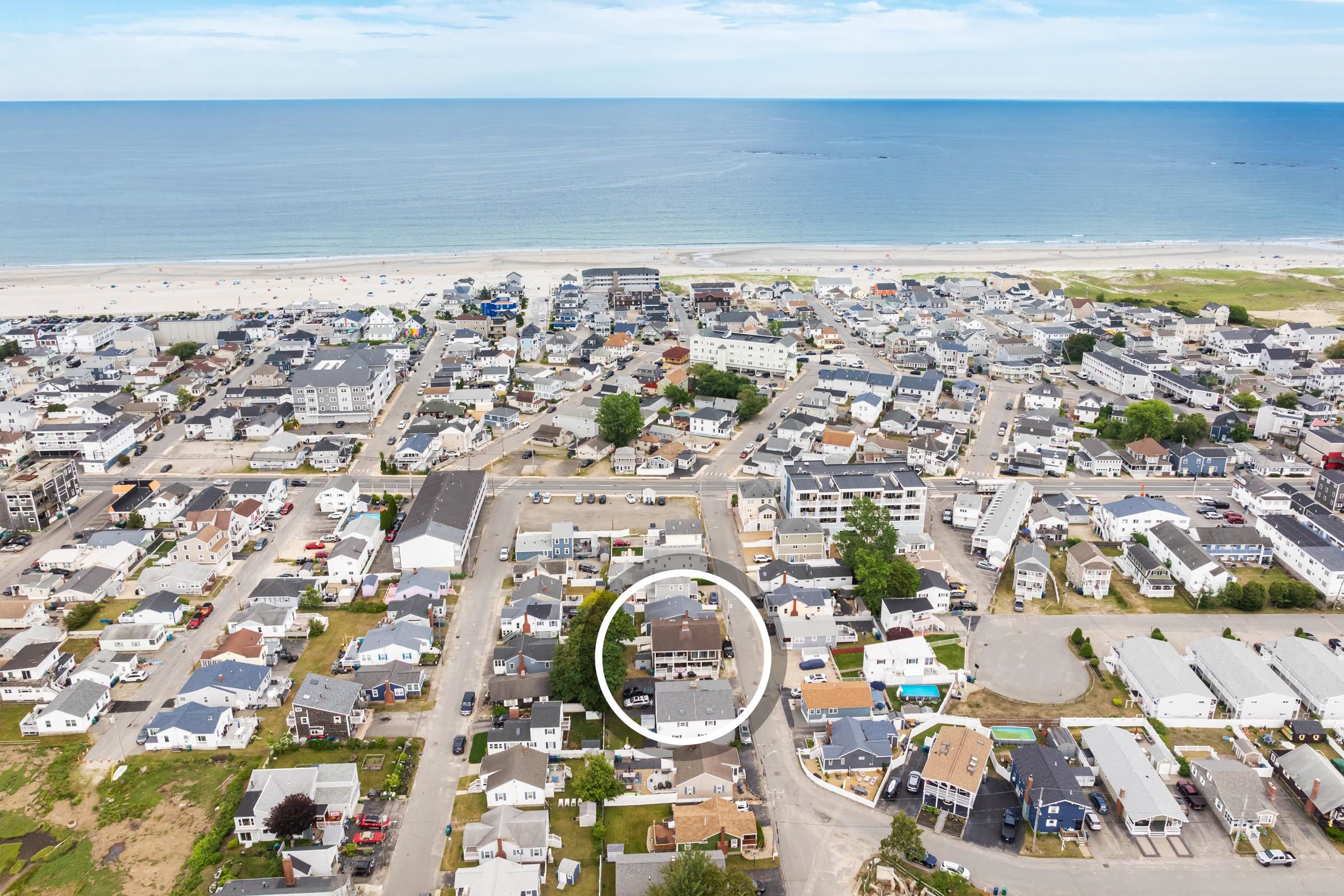 14 Fellows Ave #2, Hampton, NH 03842