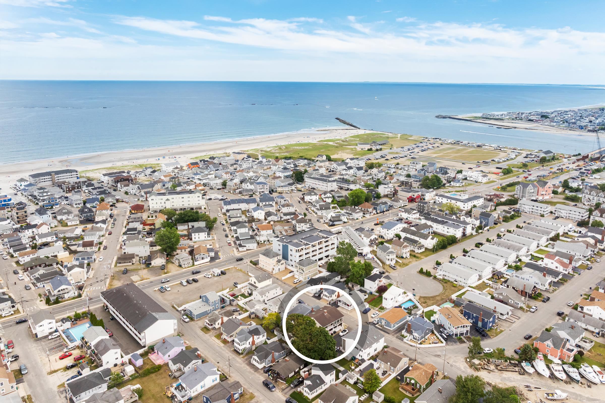 14 Fellows Ave #2, Hampton, NH 03842