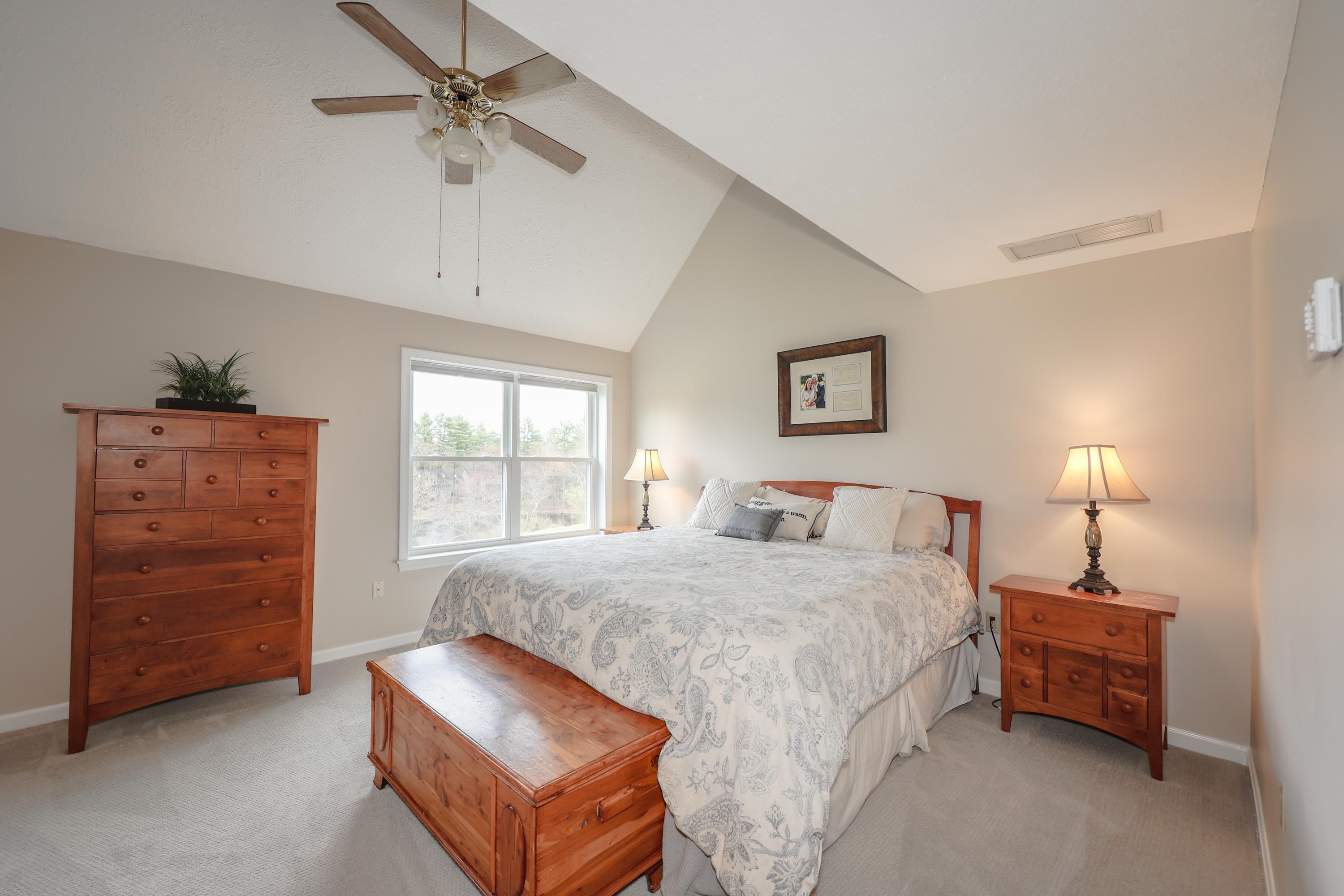 378 Winding Pond Rd, Londonderry, NH 03053
