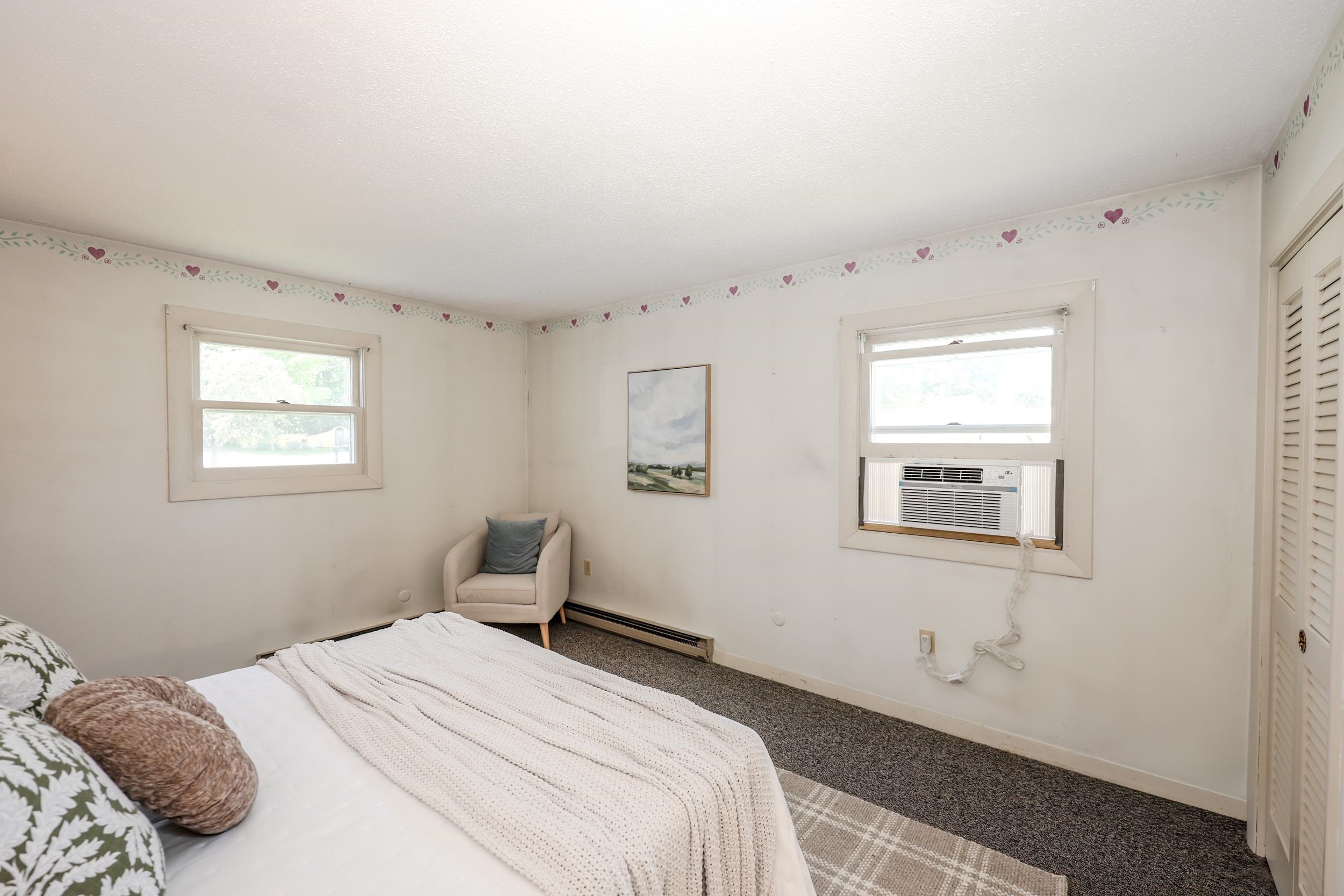 26 Rundlett St, Concord, NH 03301