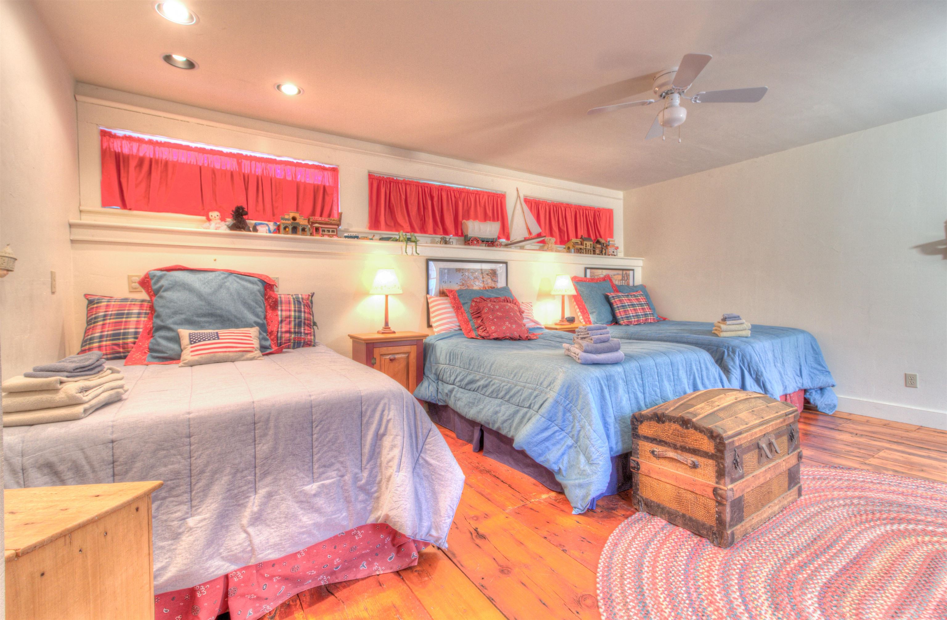 Rec Room or Bedroom
