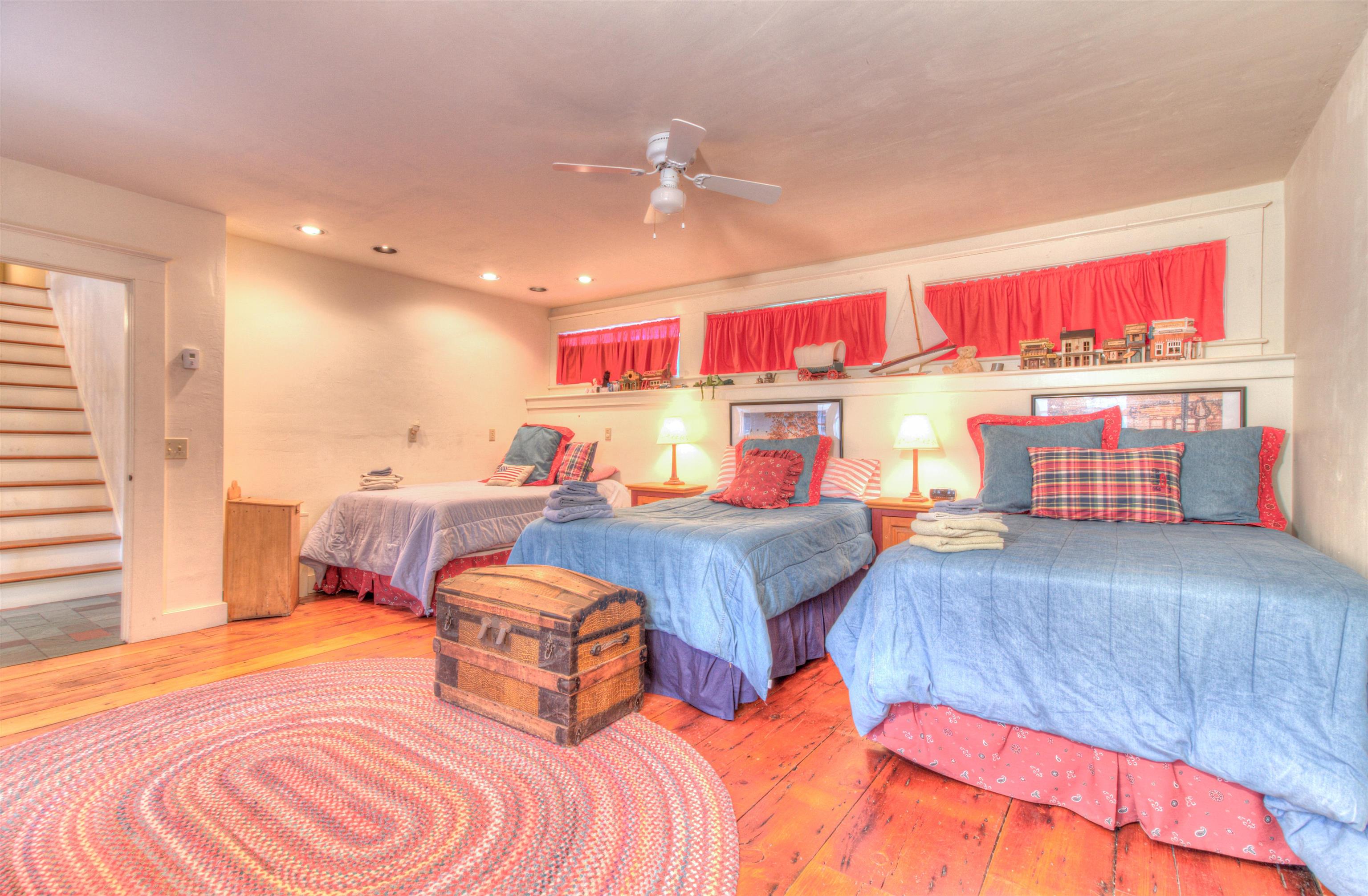 Recreation Room or bedroom
