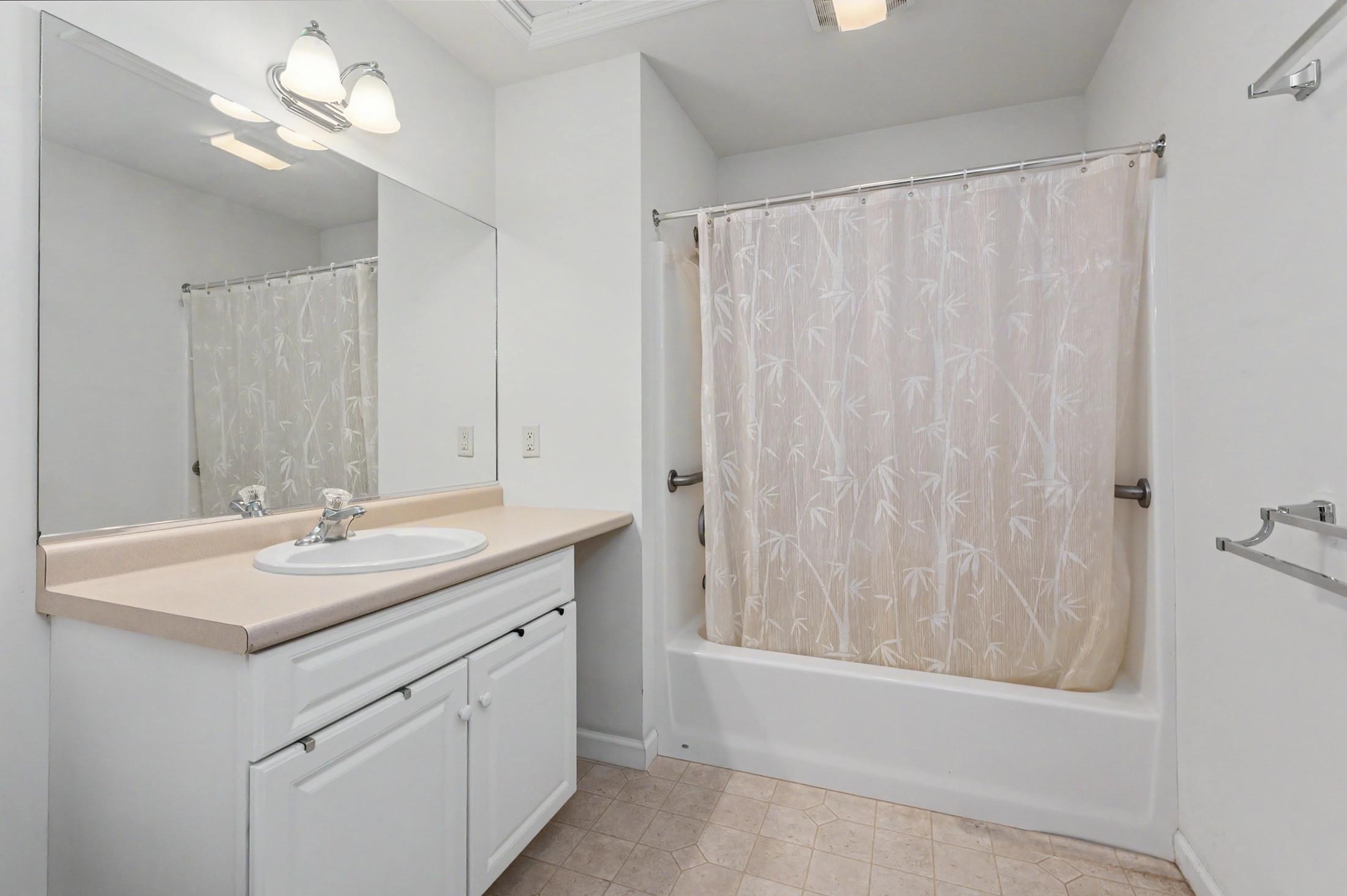 4 Bow Center Rd #F-3, Bow, NH 03304