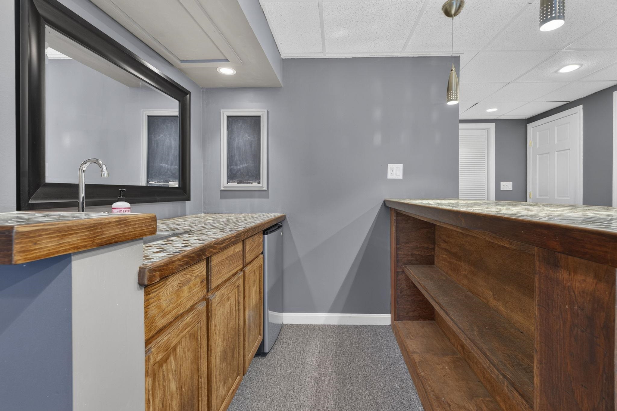 26 Sullivan Ct, Salem, NH 03079