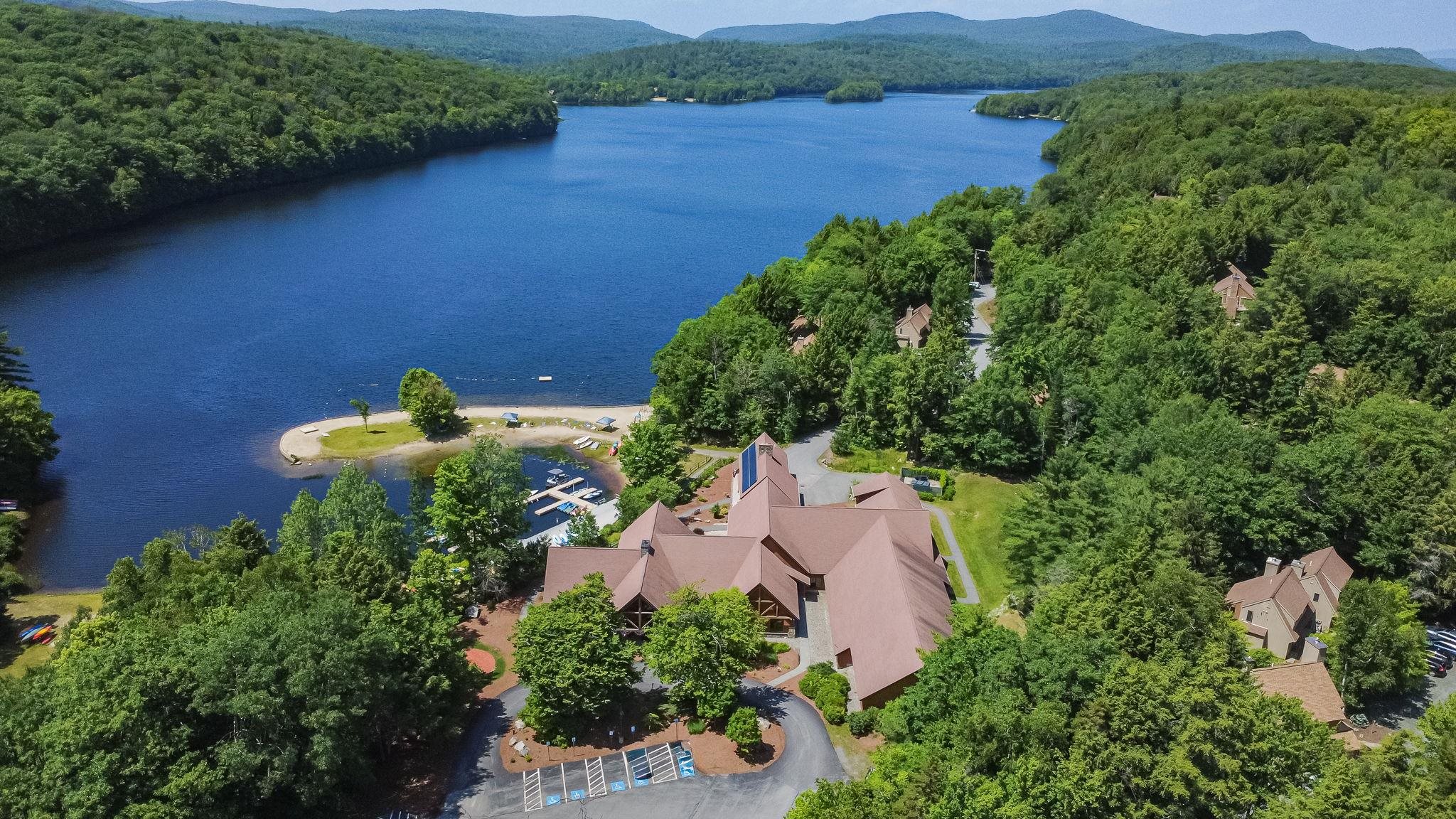 4 Bear Dr, Enfield, NH 03748