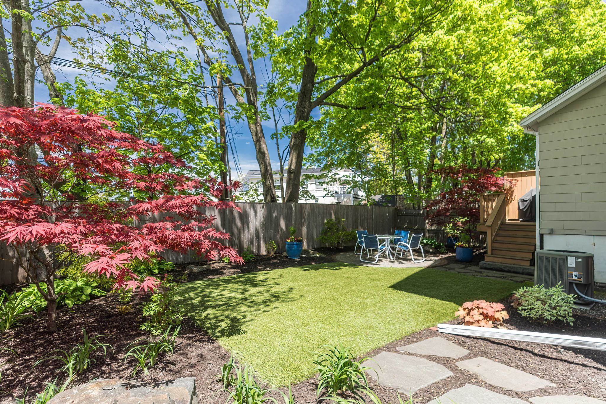 39 Chauncey St, Portsmouth, NH 03801