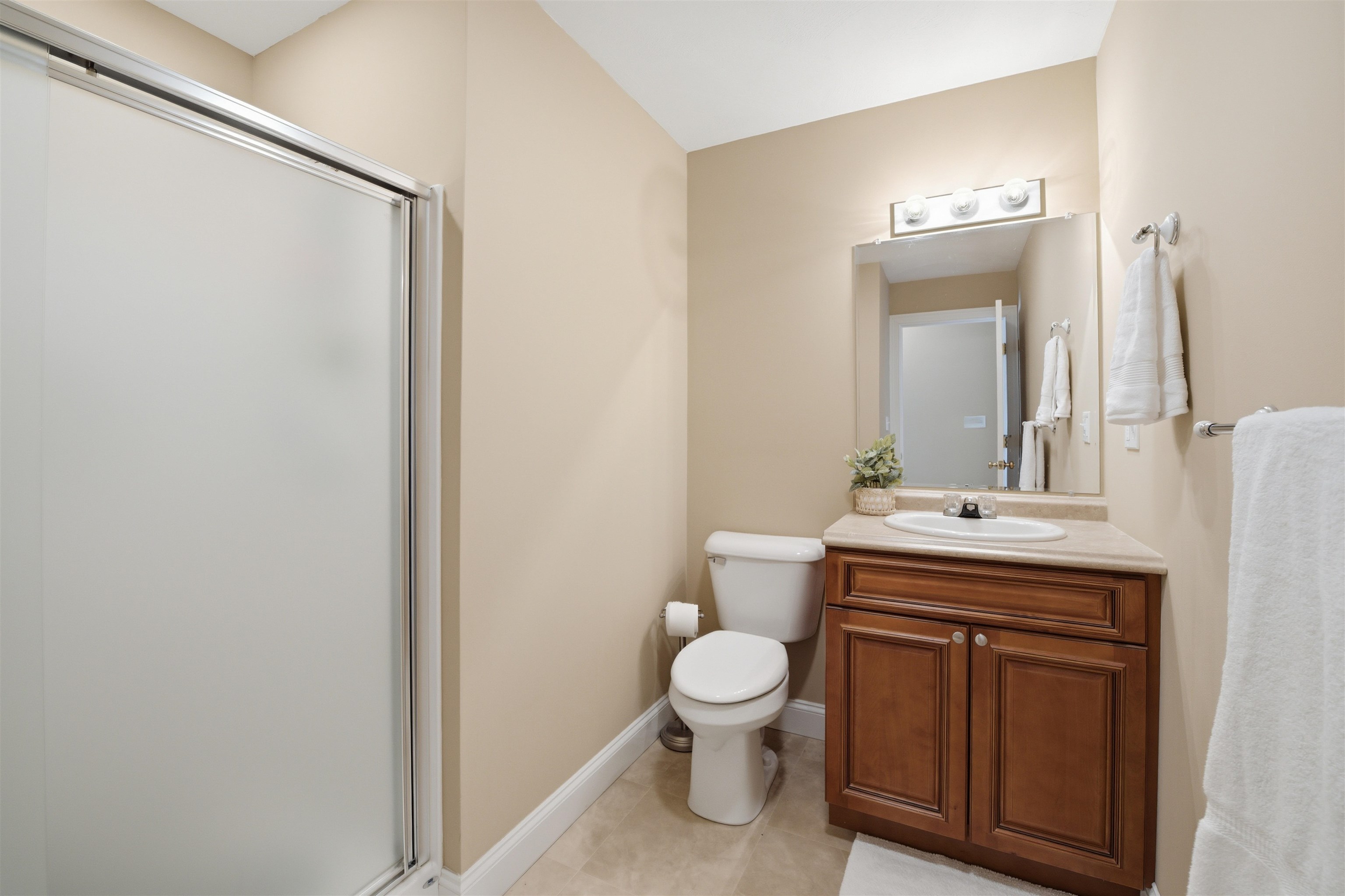 23 Atkinson Rd, Salem, NH 03079