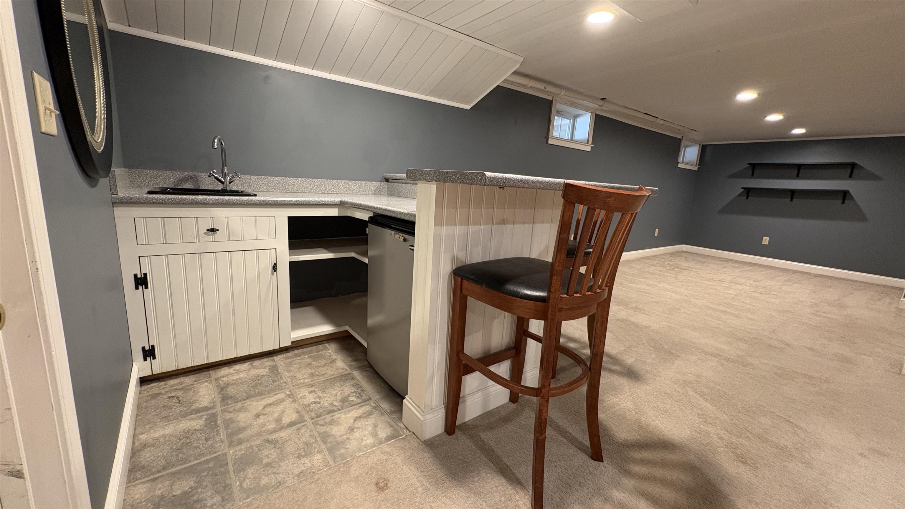 8 James St, Dover, NH 03820
