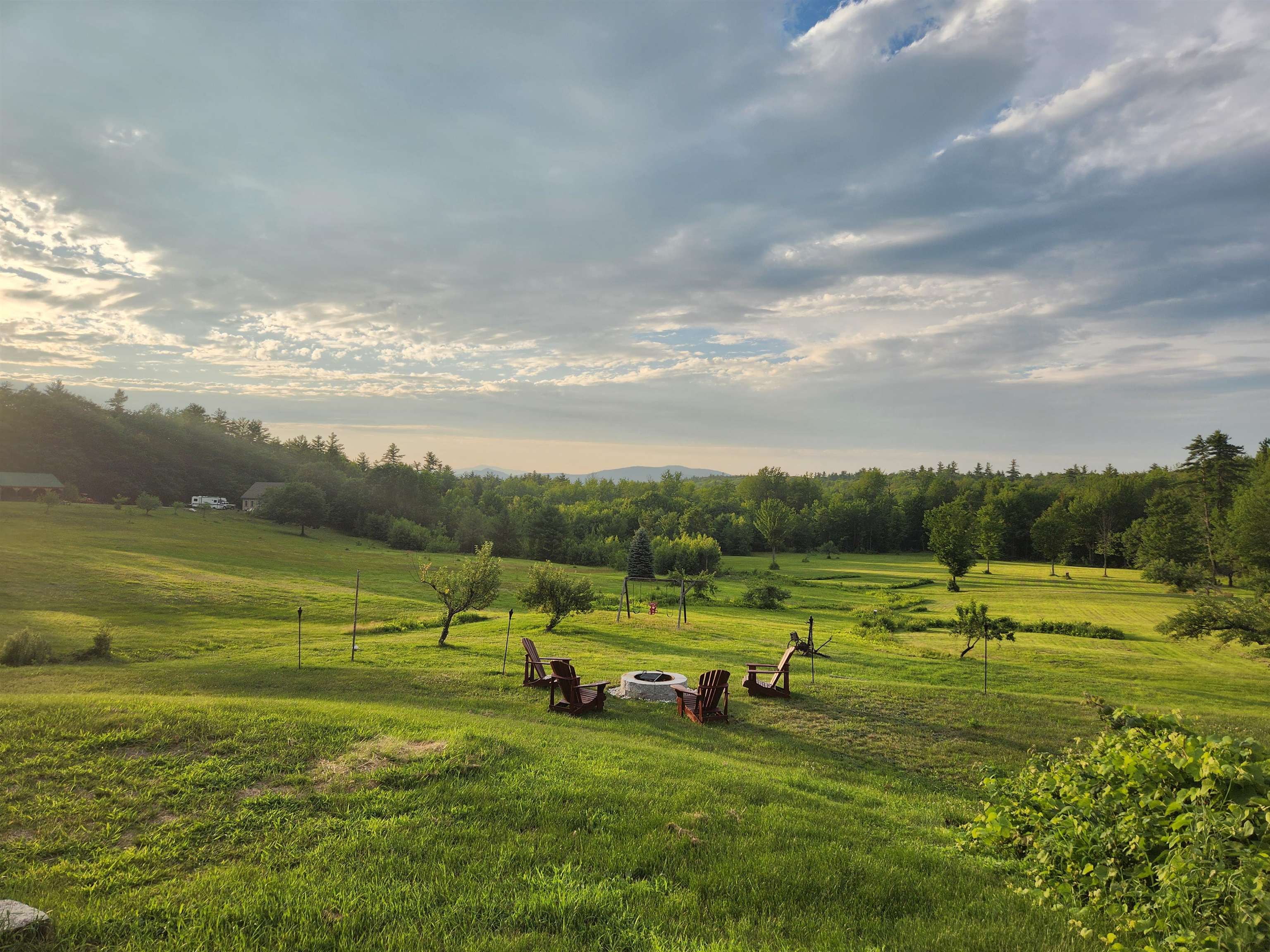 1467 Brownfield Rd, Conway, NH 03813