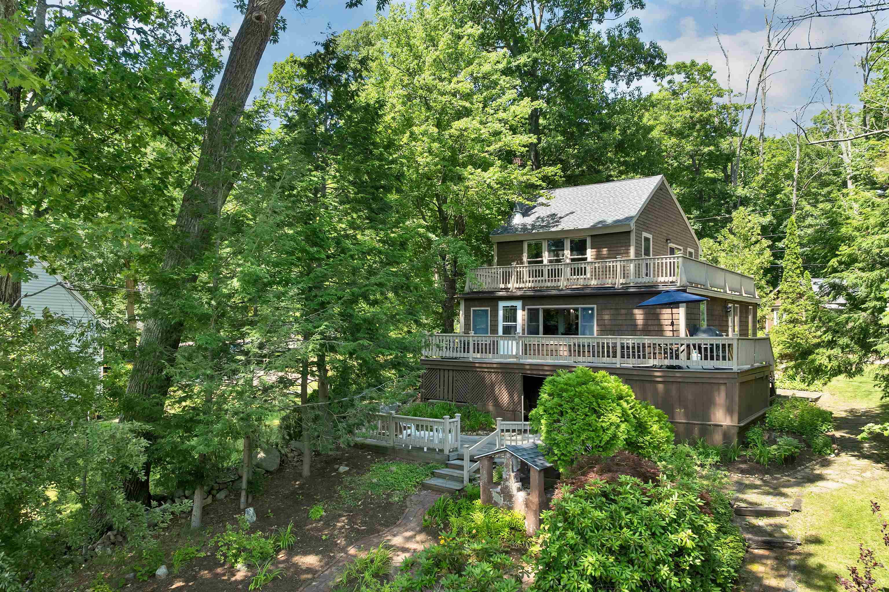 8-11 River Rd, Barrington, NH 03825