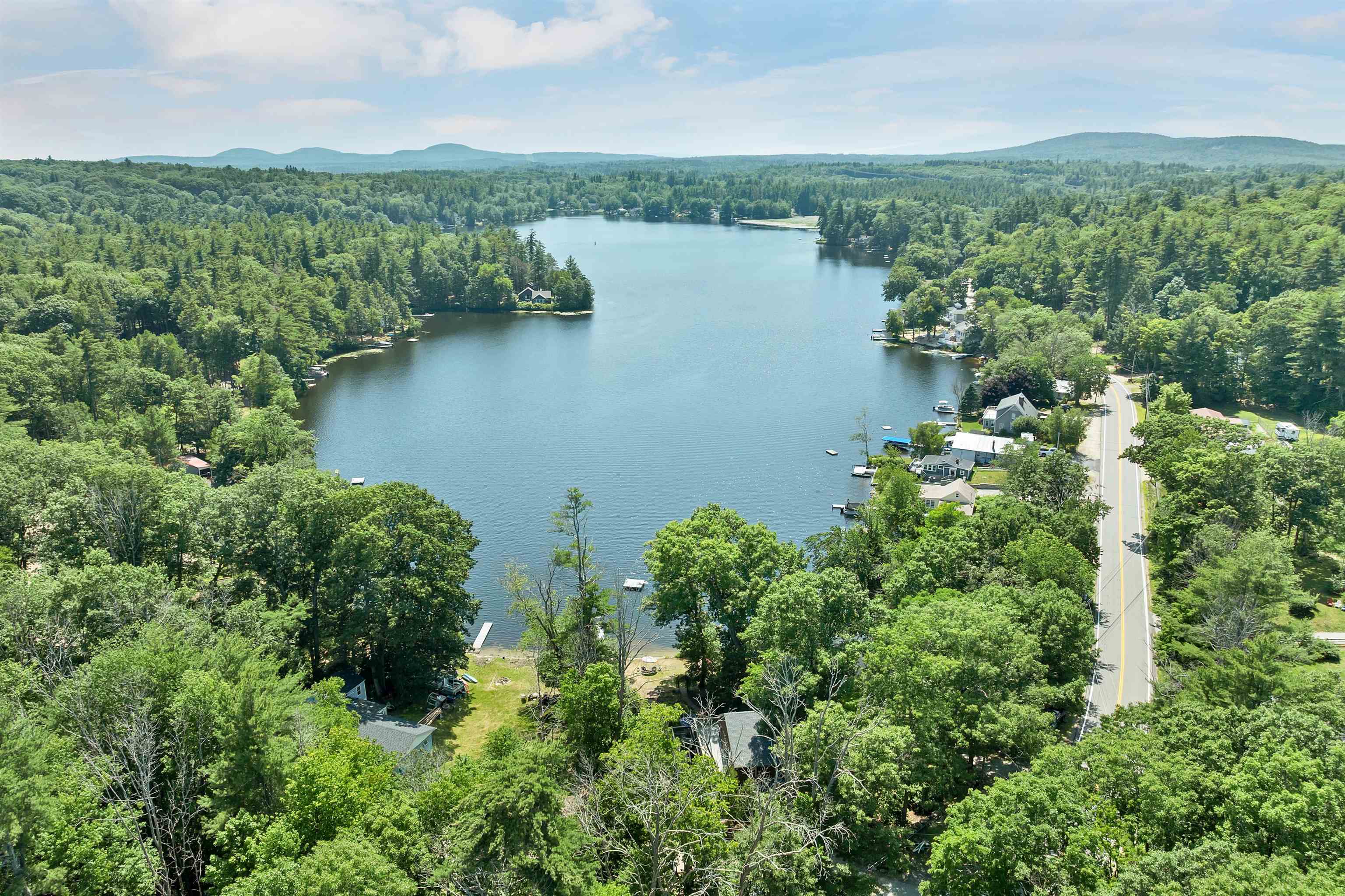 8-11 River Rd, Barrington, NH 03825