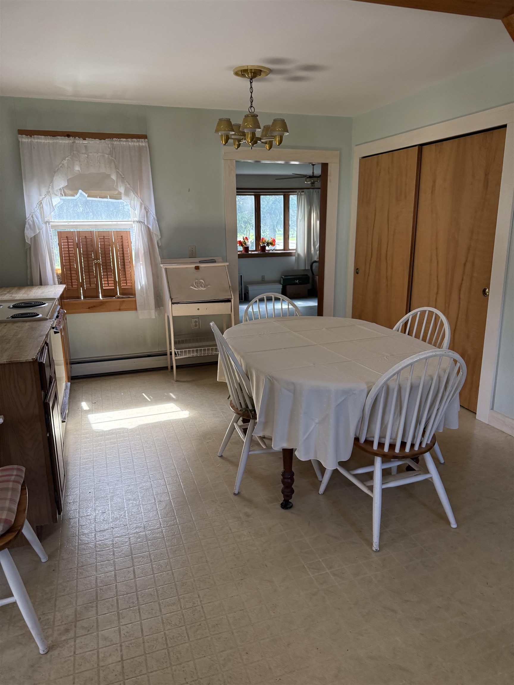 18 Olive St, Milford, NH 03055