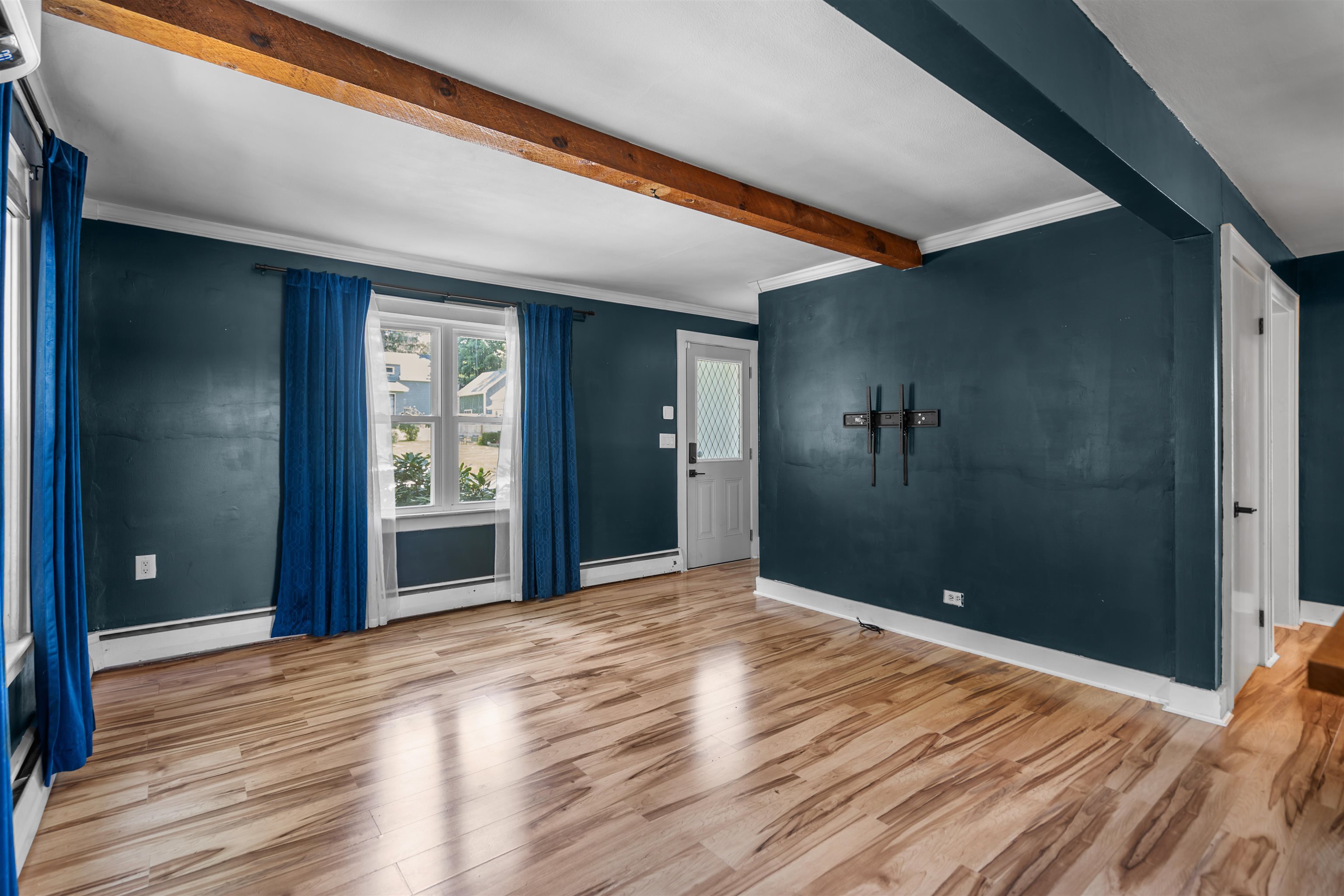 18 Warren Ave, Goffstown, NH 03045