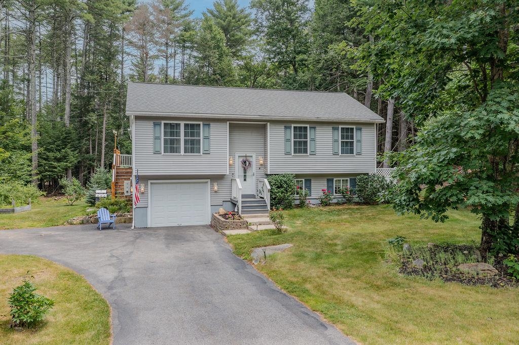 5 Lorraine's Ln, Strafford, NH 03884
