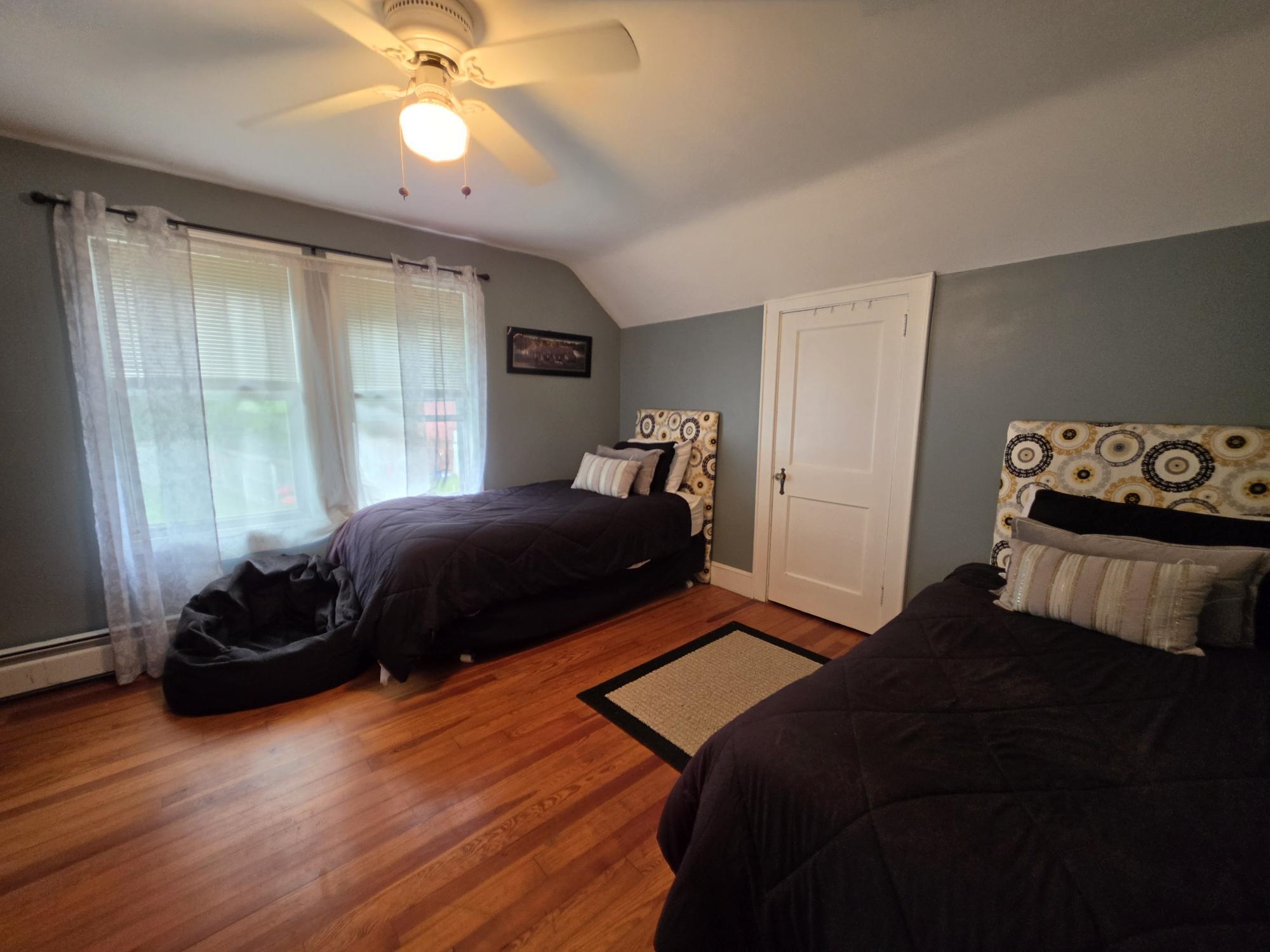 35 Water St, Epping, NH 03042