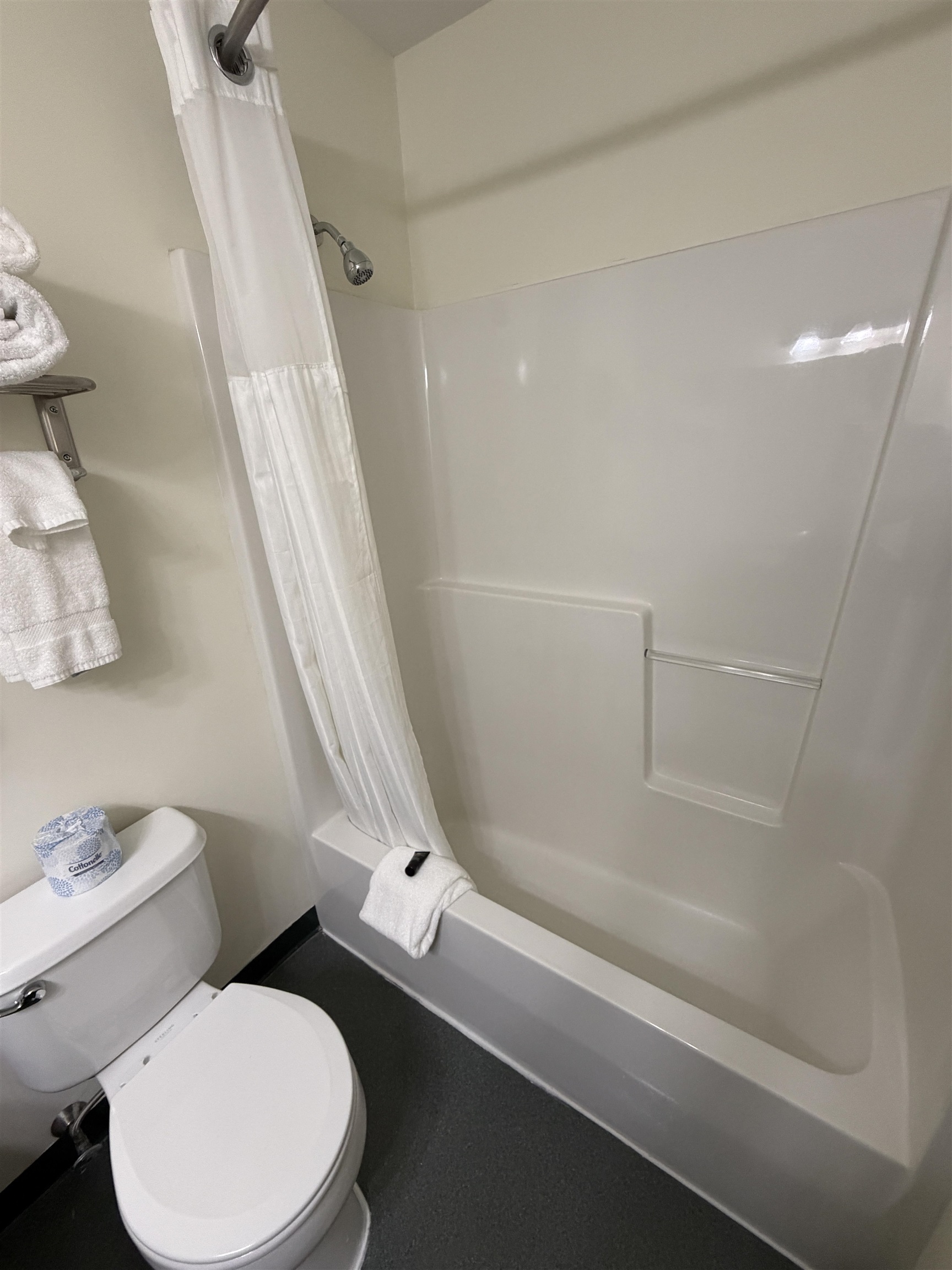 205 Grand Summit Dr #205, Bartlett, NH 03812