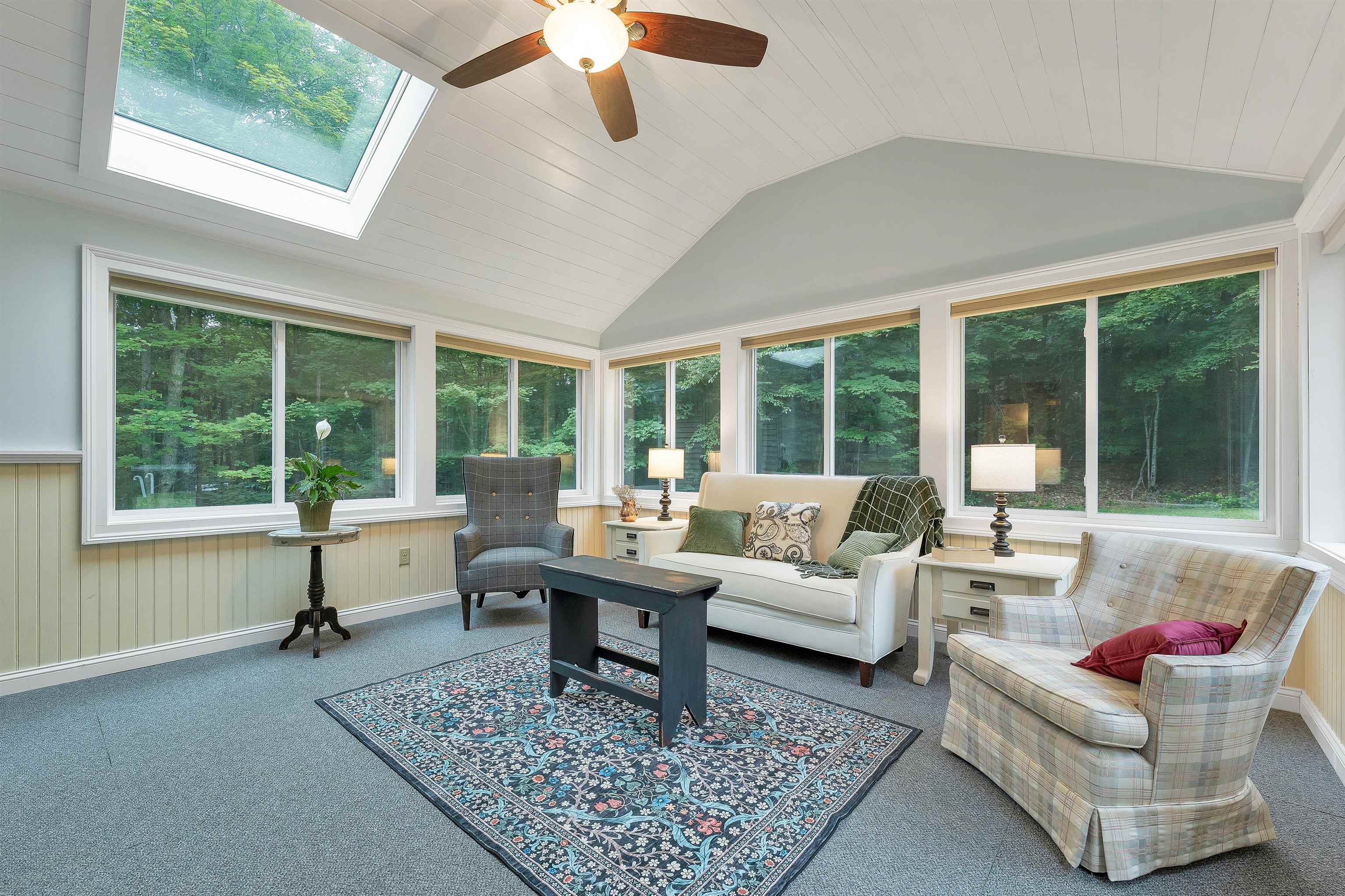 82 New , Newmarket, NH 03857
