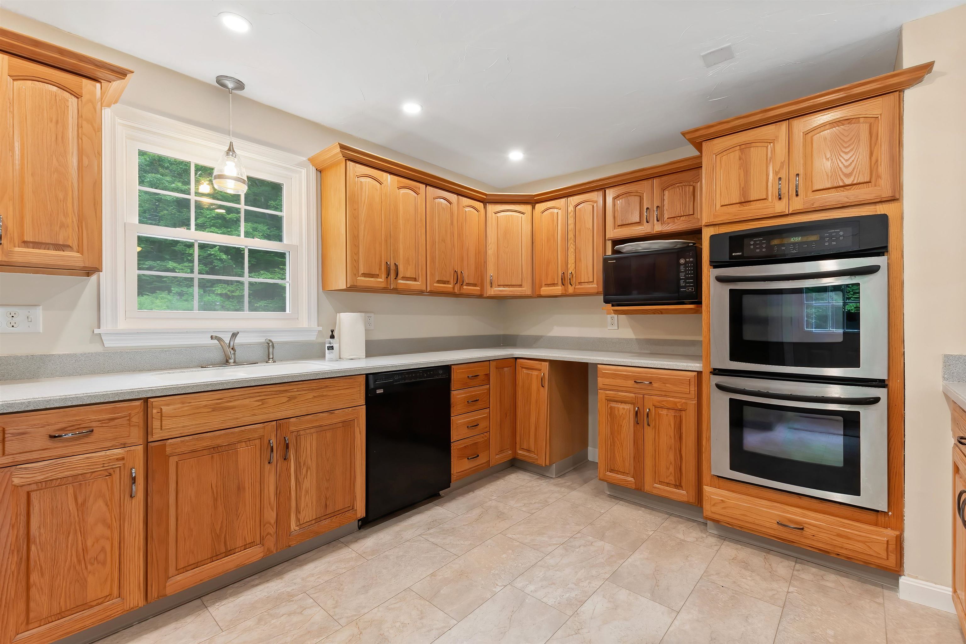 491 Raccoon Hill Rd, Salisbury, NH 03268