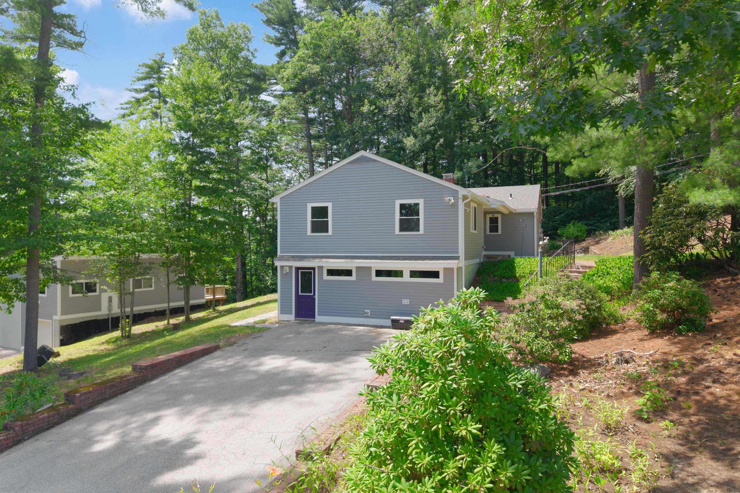 480 Woodlawn Ridge Rd, Pembroke, NH 03275