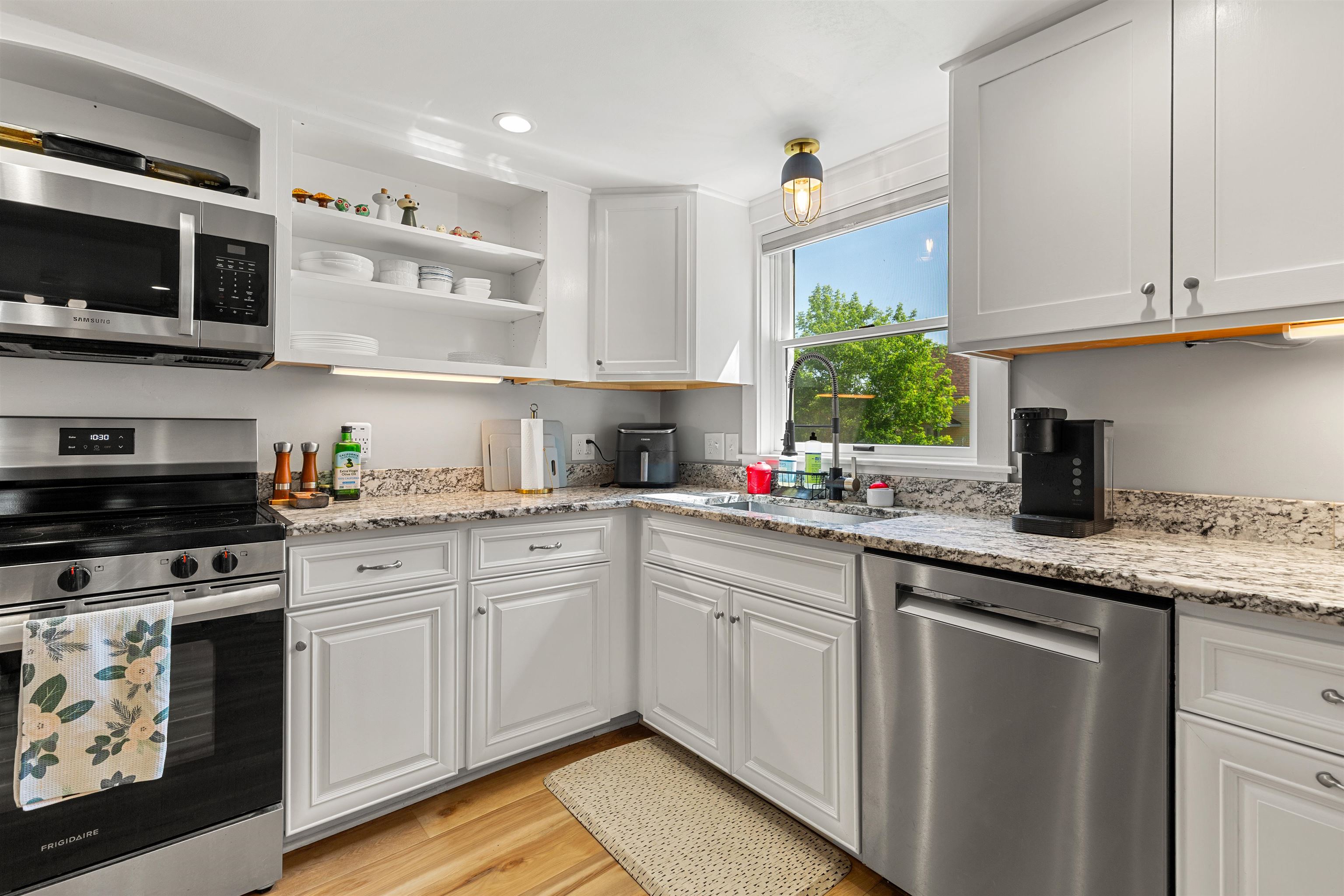 18 Granite St, Lebanon, NH 03766