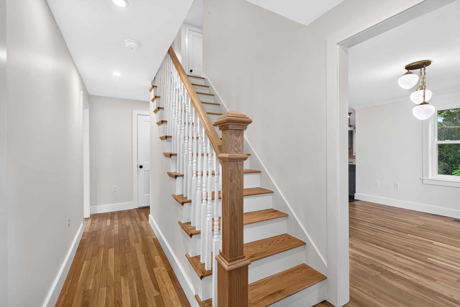 2 Sweetbriar Ln, Rochester, NH 03867