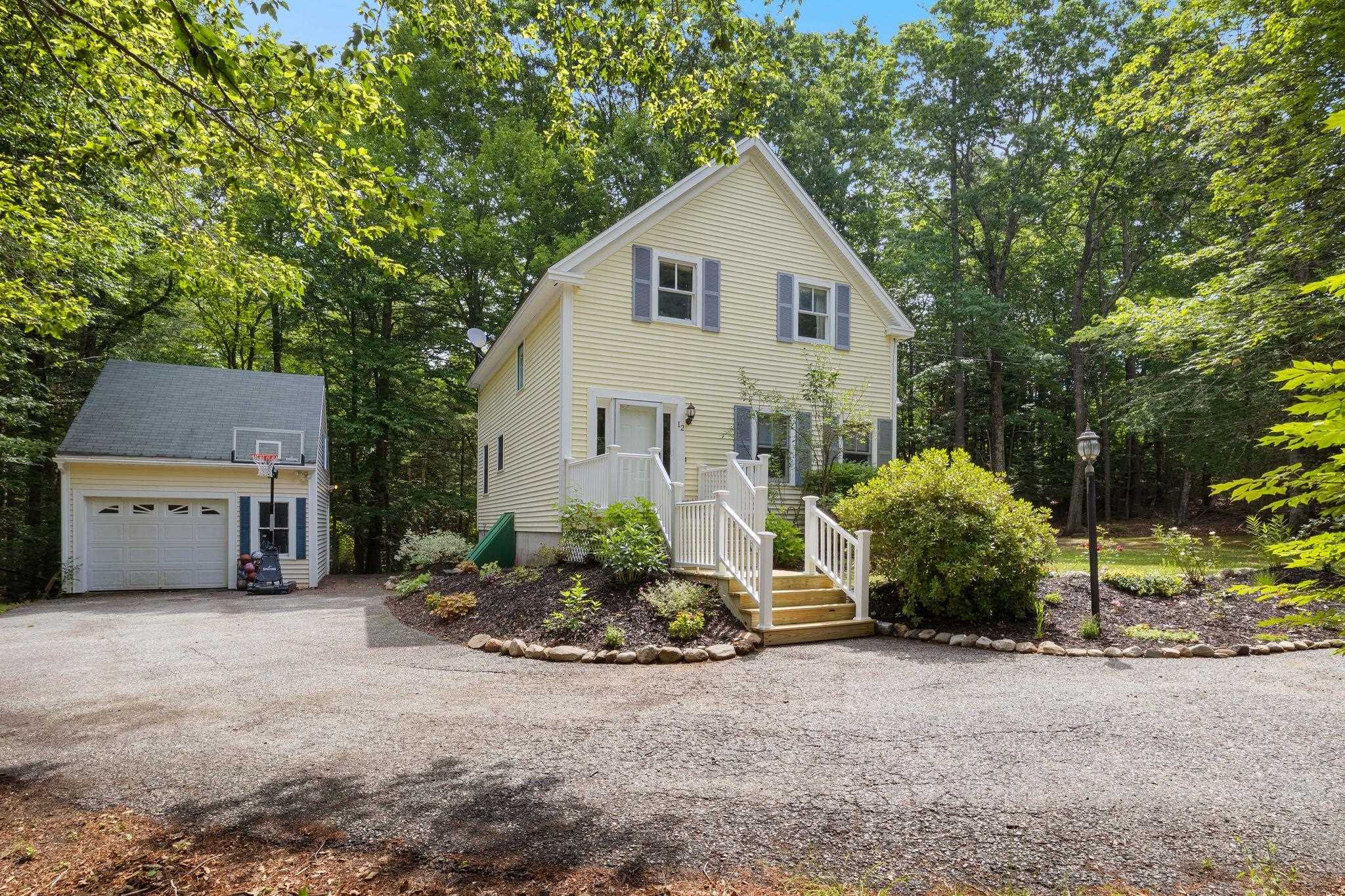 12 Dominic Dr, Barrington, NH 03825