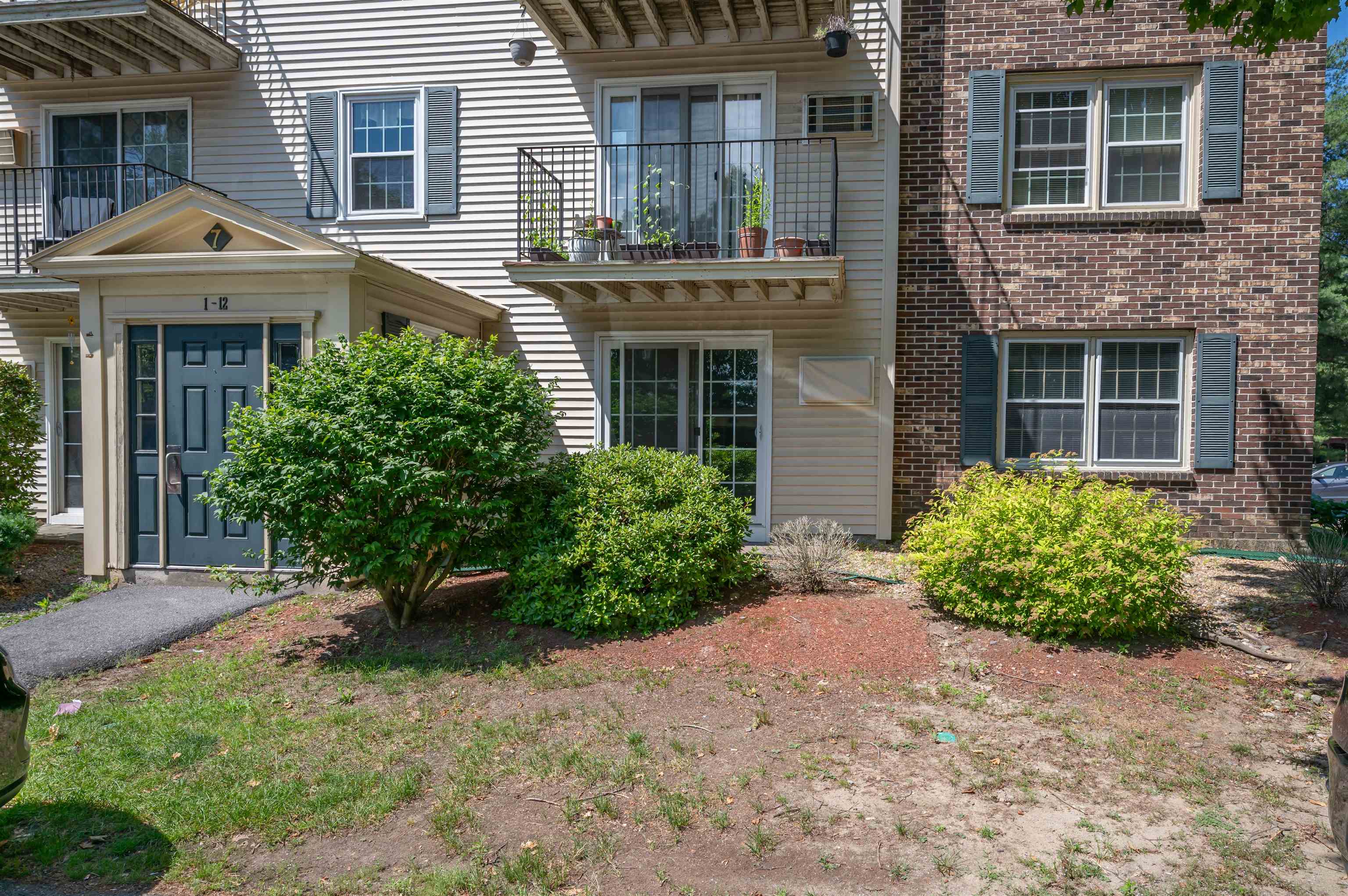 7 Autumn Leaf Dr #3, Nashua, NH 03060