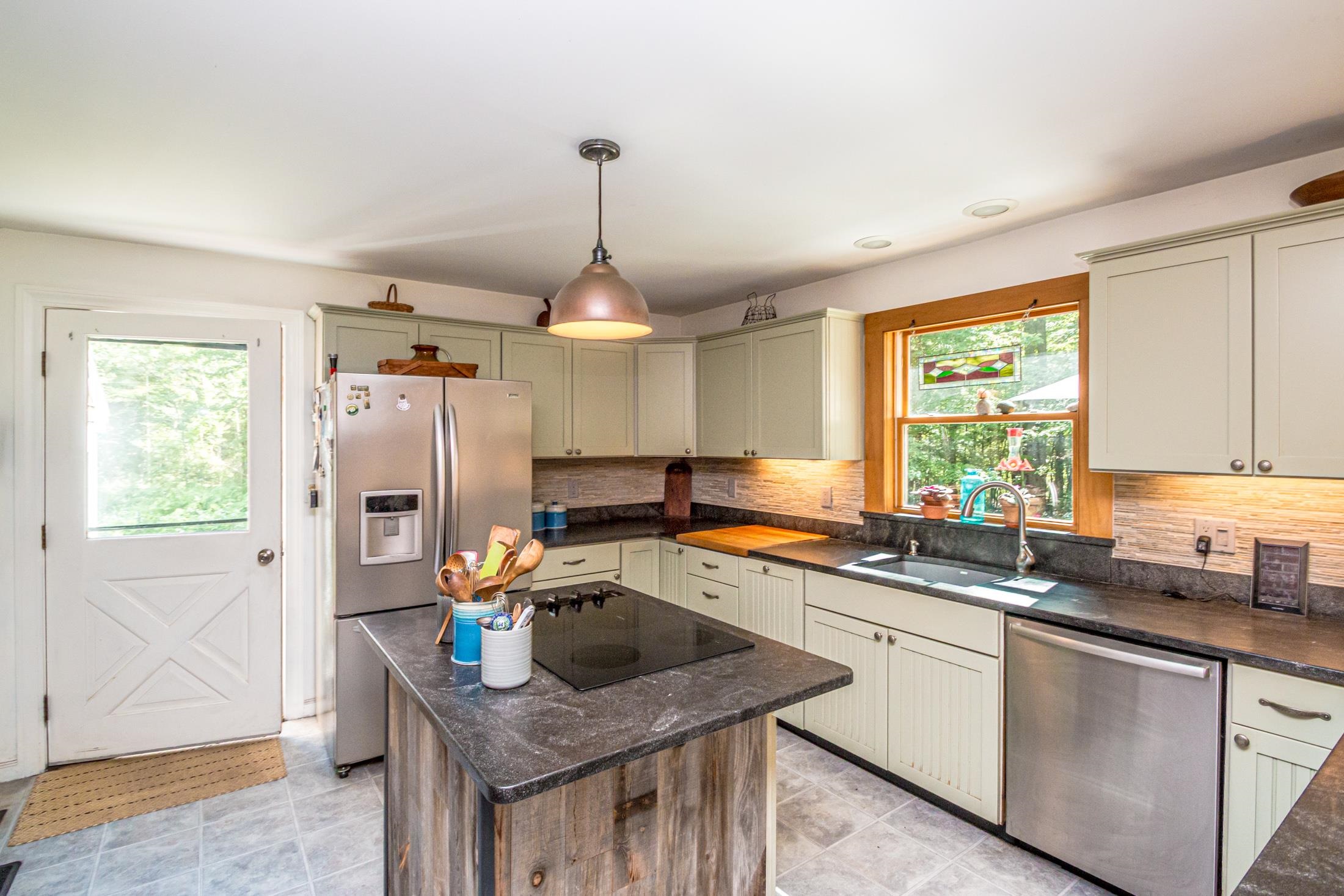 1342 Stark Rd, Conway, NH 03813
