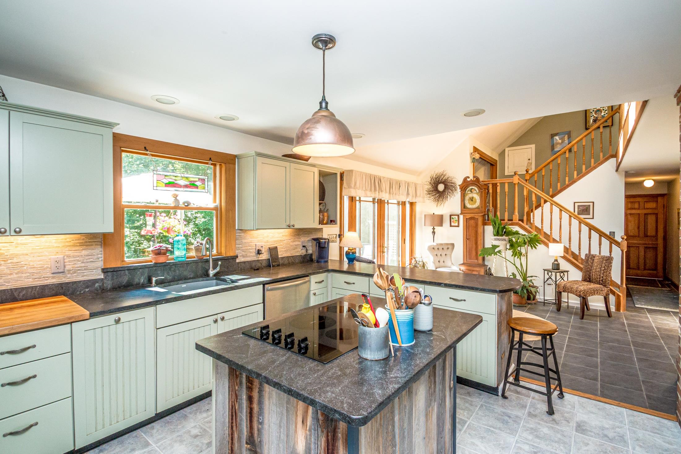 1342 Stark Rd, Conway, NH 03813