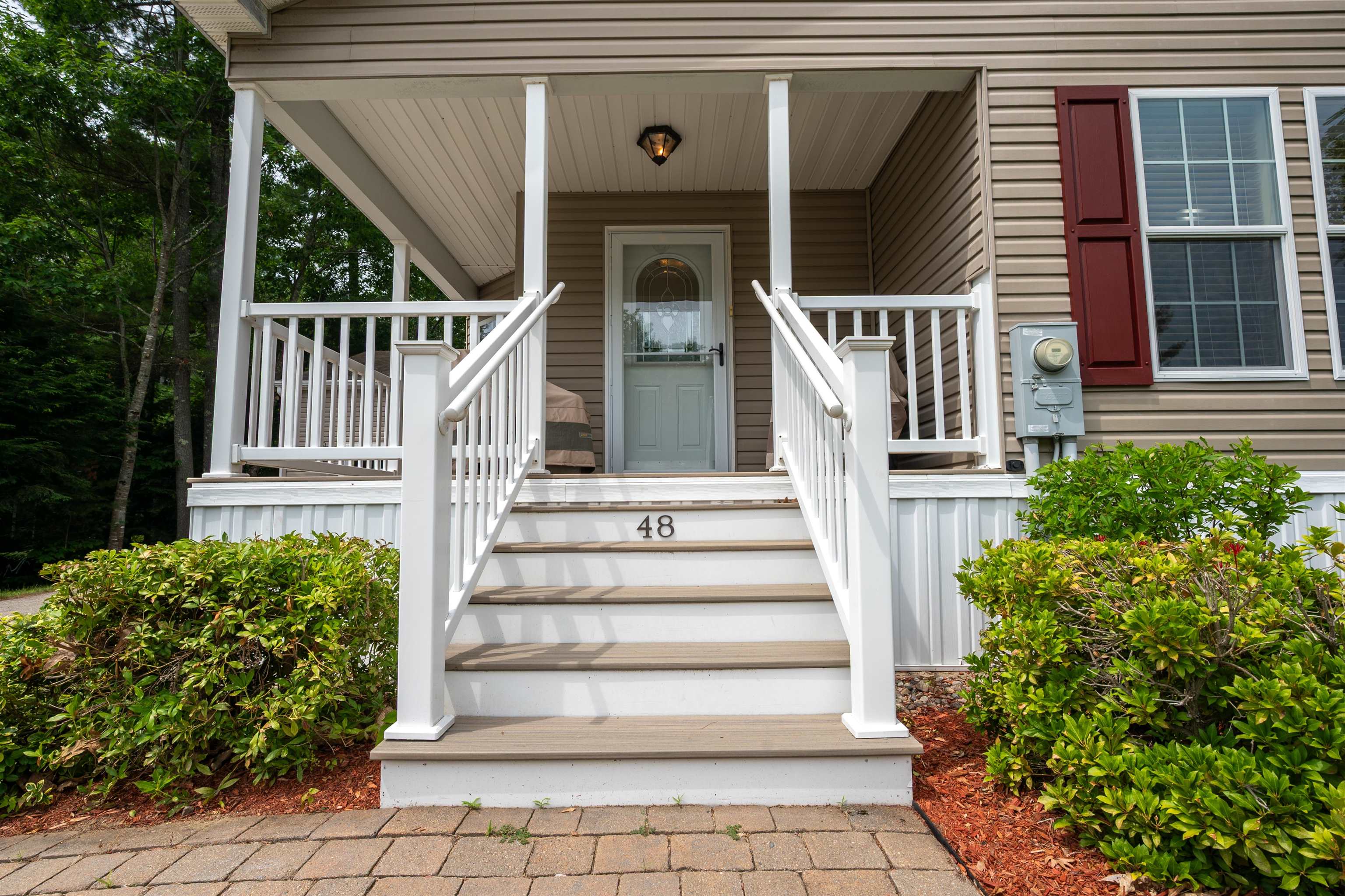 48 Blair Dr, Rochester, NH 03868