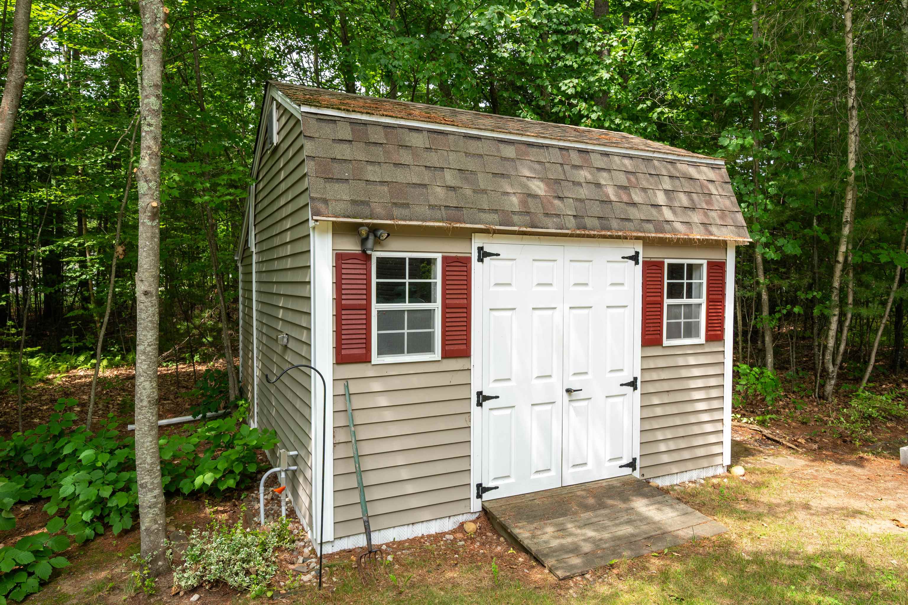 48 Blair Dr, Rochester, NH 03868
