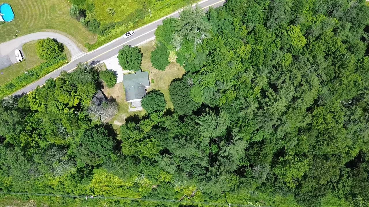 12 Old Town Rd, Hill, NH 03234