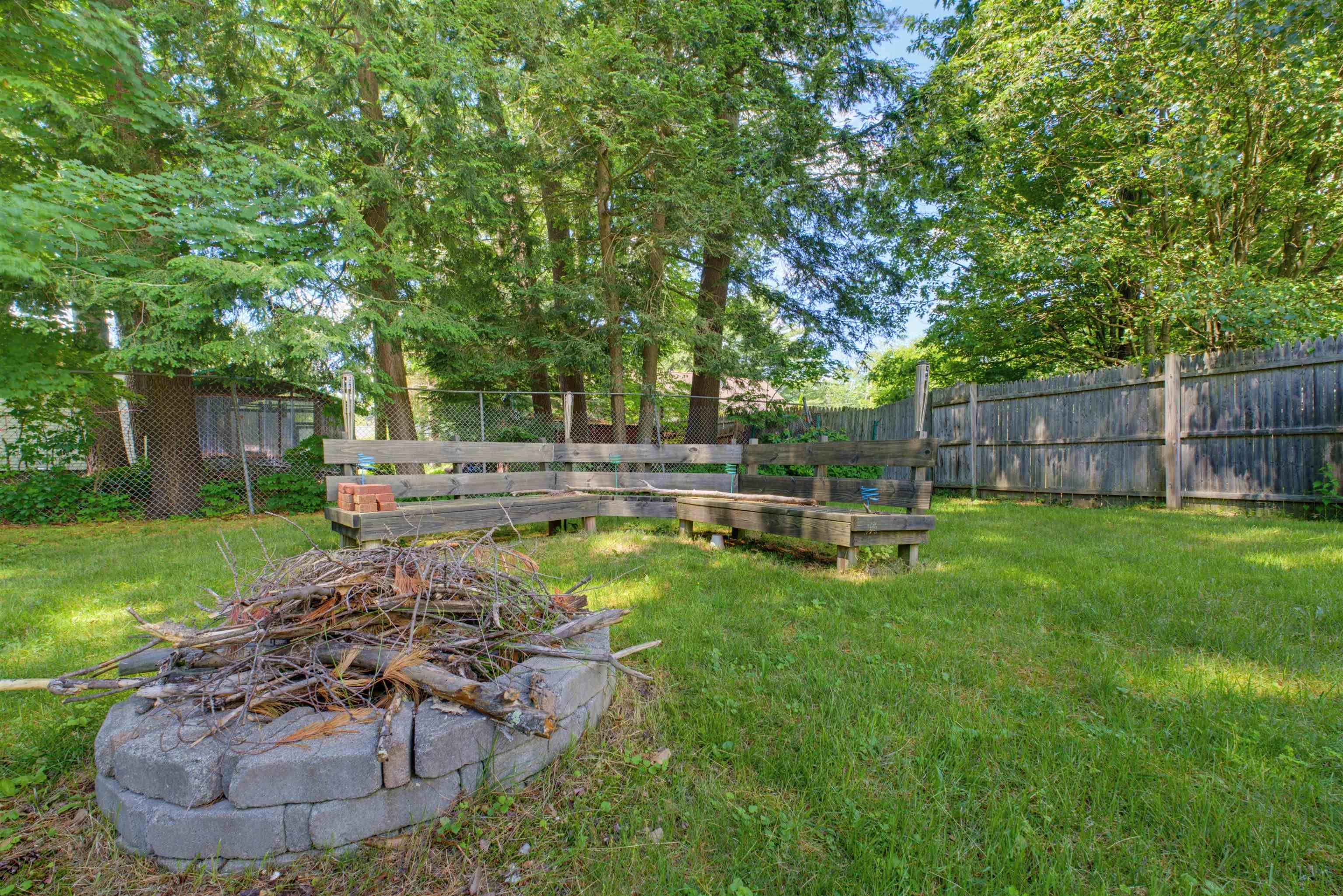20 Kennedy Dr, Keene, NH 03431