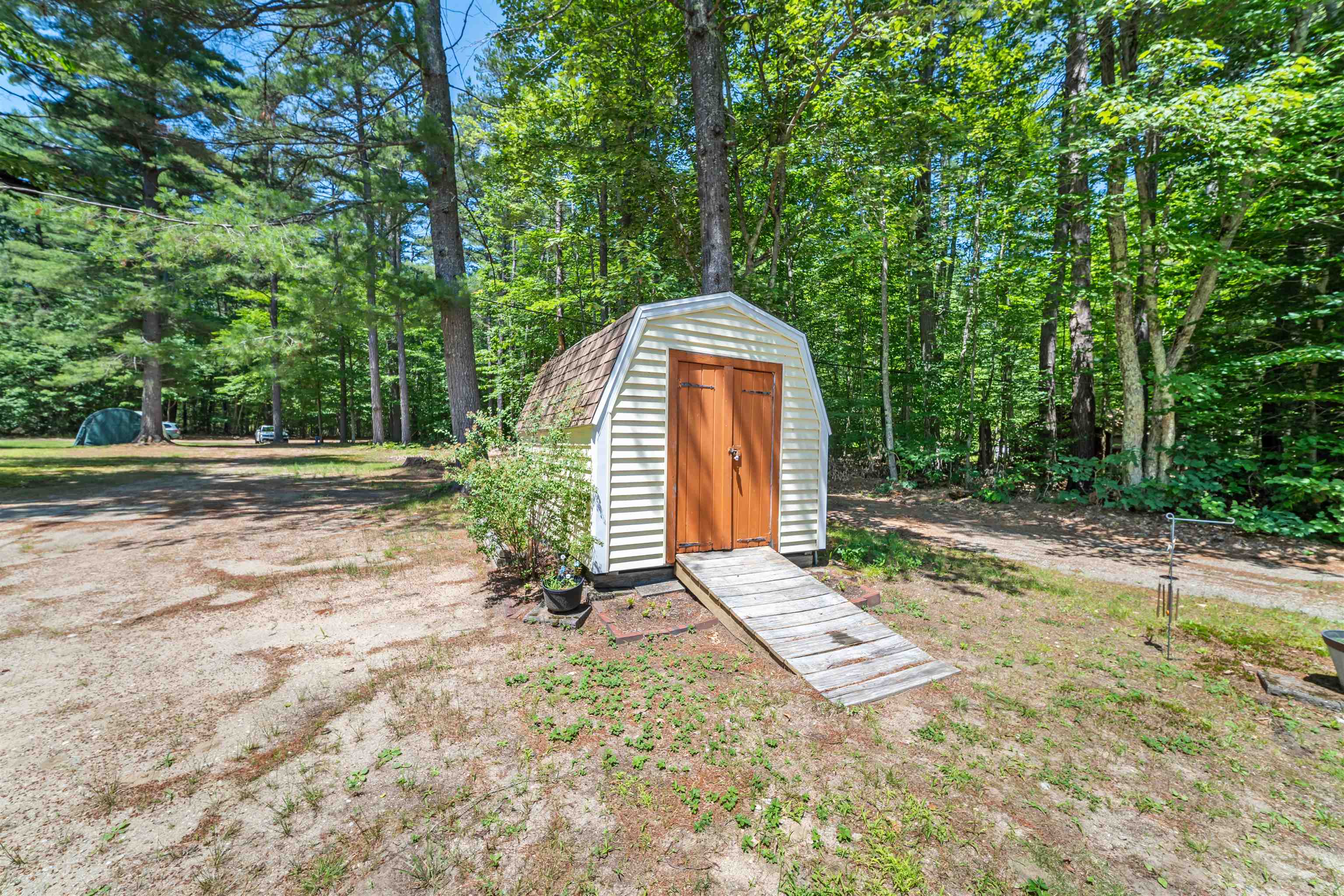 585 Wansor Rd, Wakefield, NH 03830
