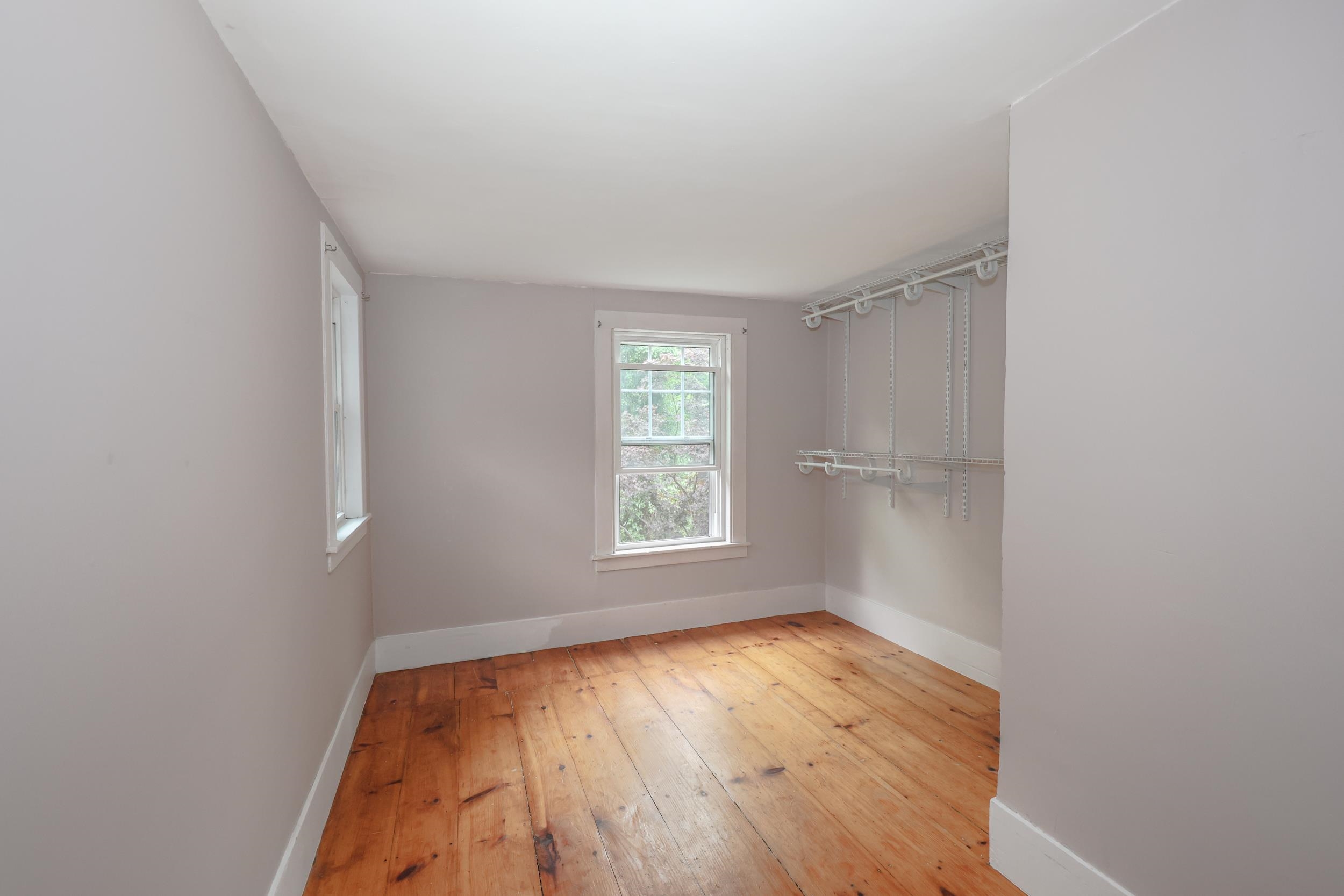 3 Depot St, New Boston, NH 03070