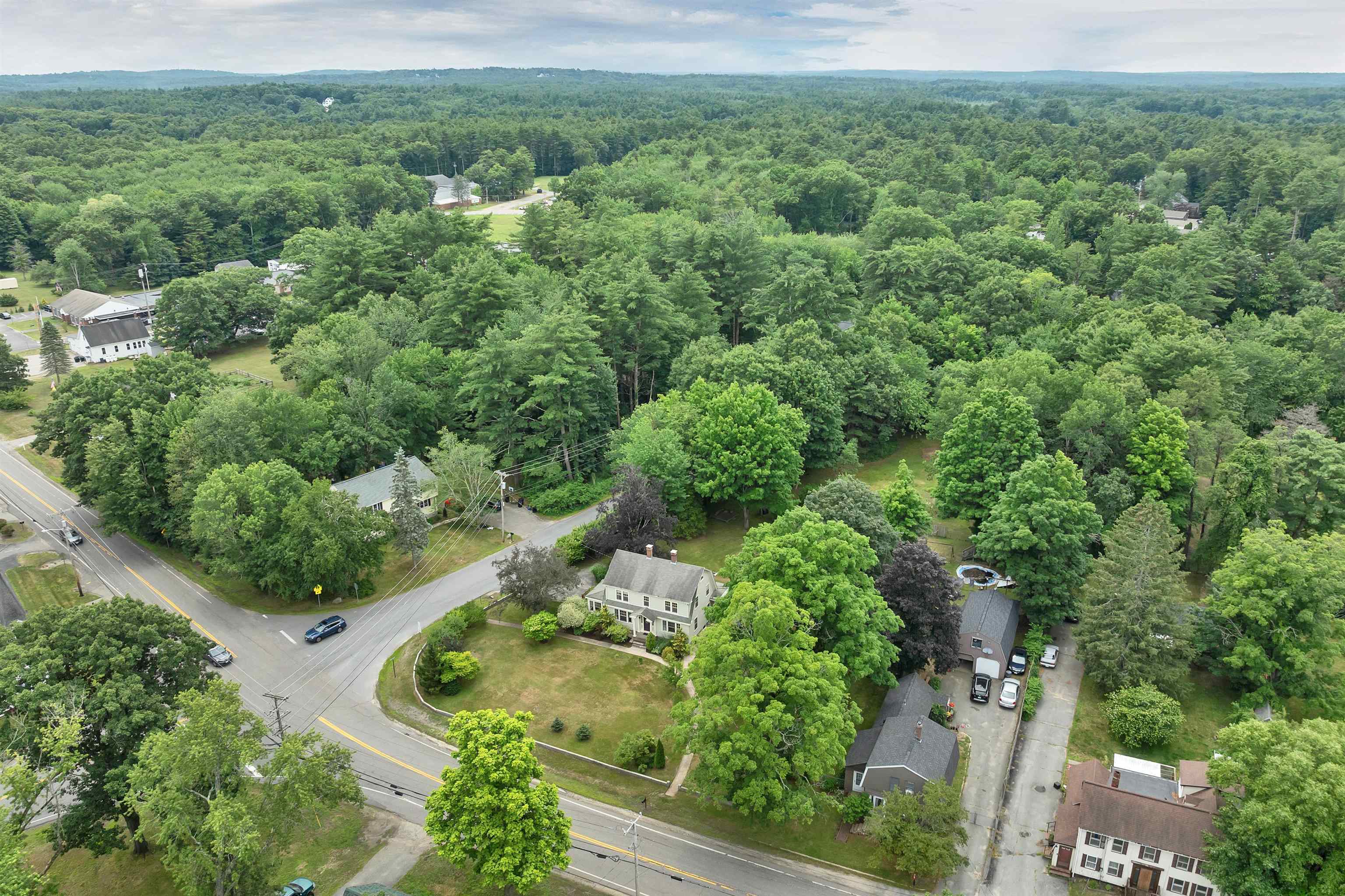 23 West Main St, Newton, NH 03859