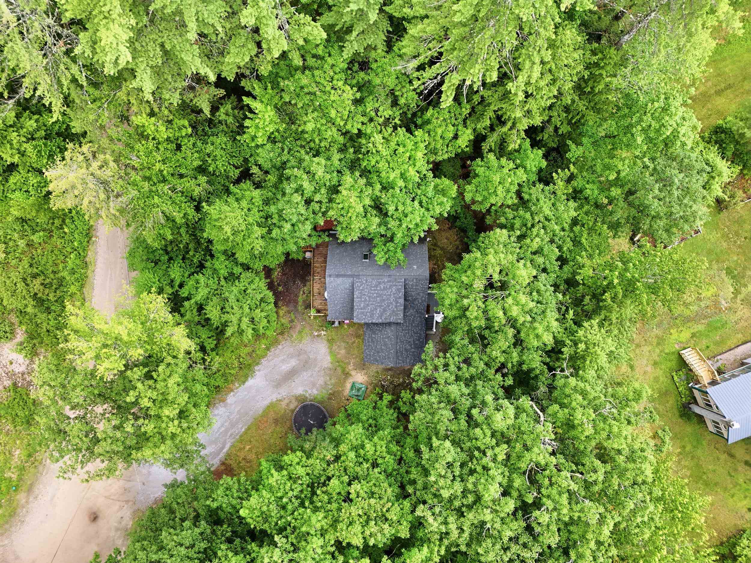 26 Bobolink Ln, Hillsborough, NH 03244