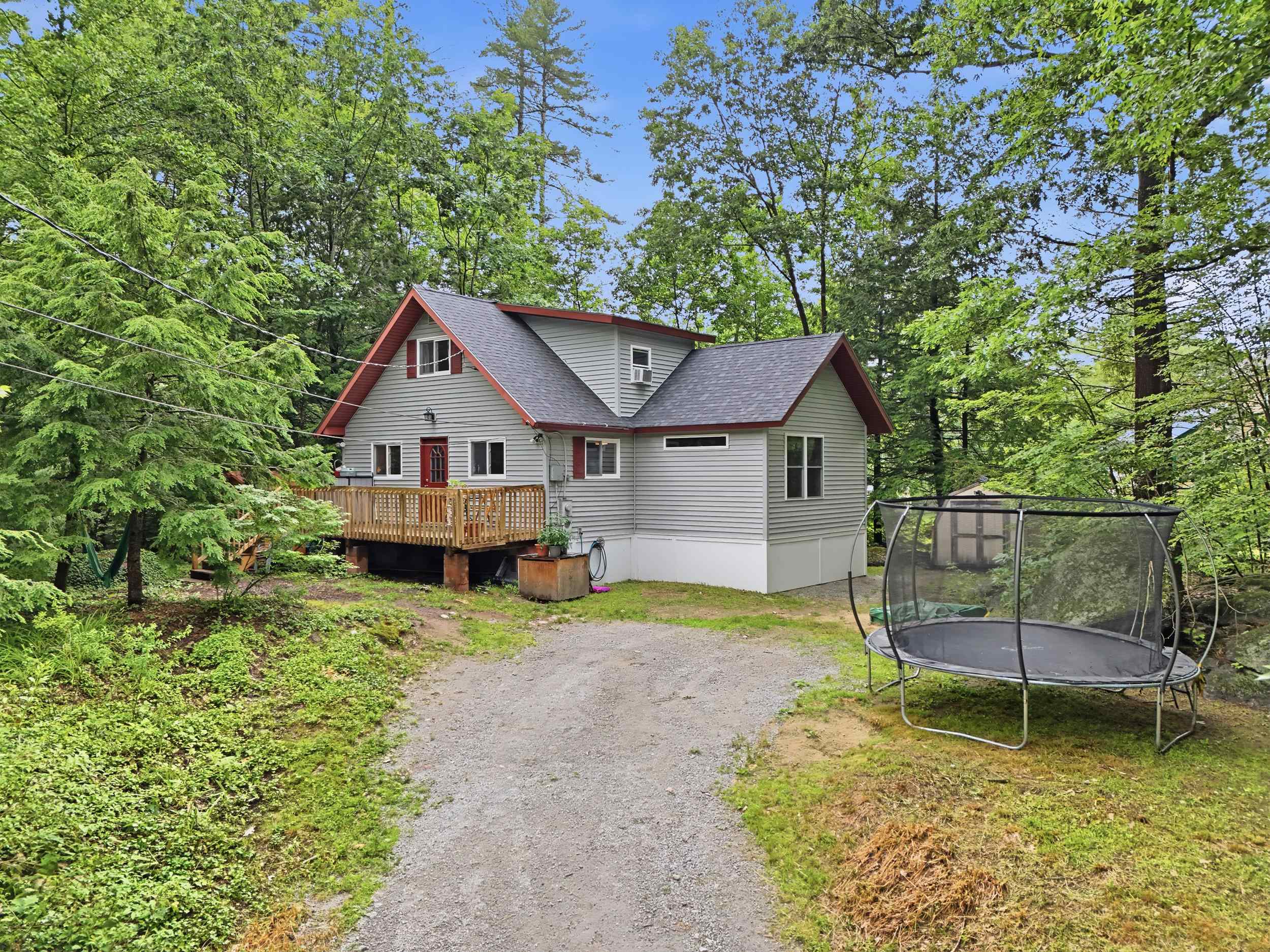 26 Bobolink Ln, Hillsborough, NH 03244