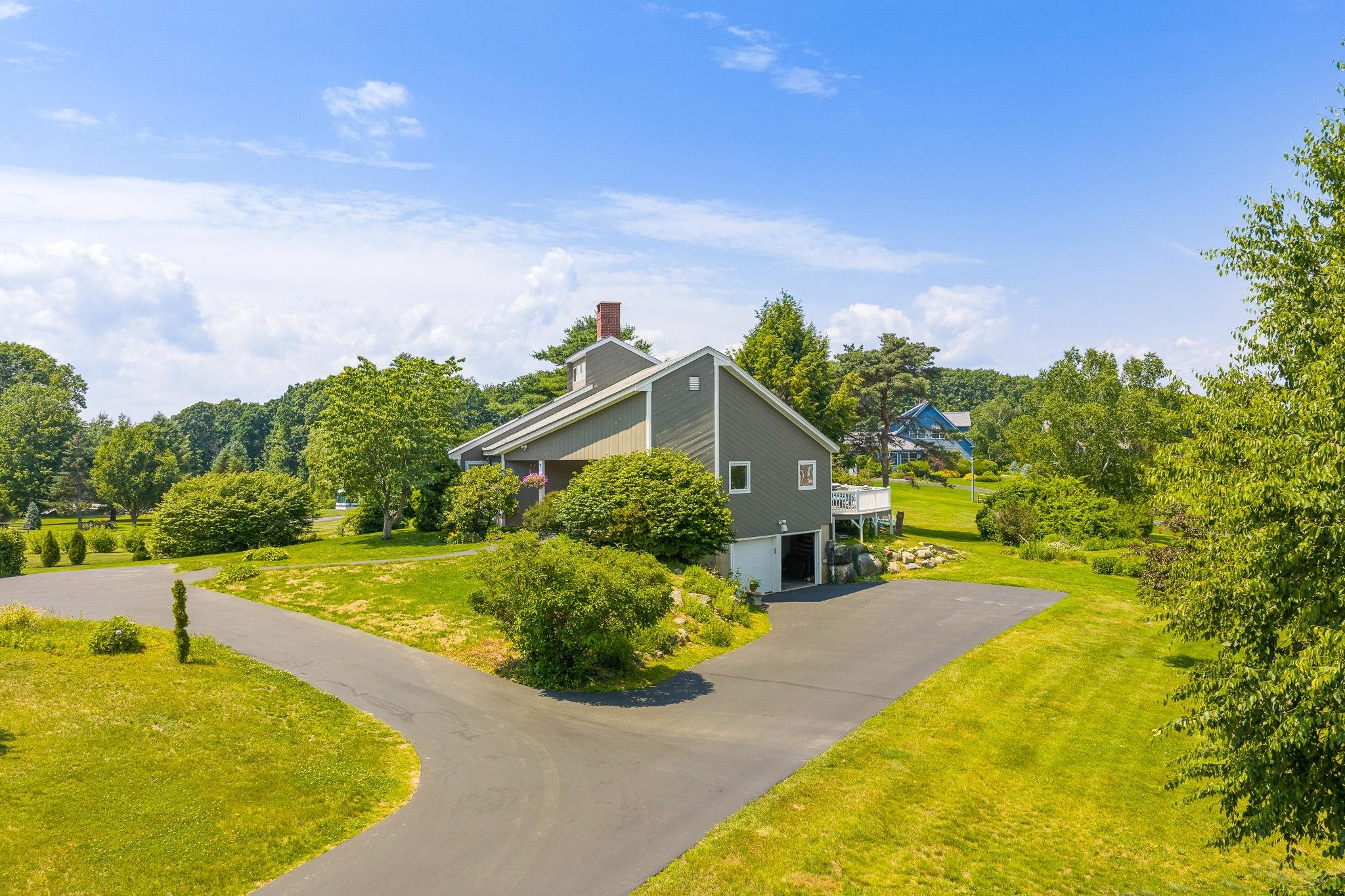 6 Beacon Hill Rd, Gilford, NH 03249
