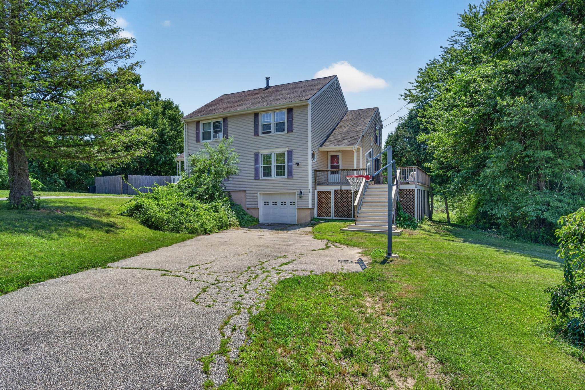 5 Richardson Dr #R, Derry, NH 03038