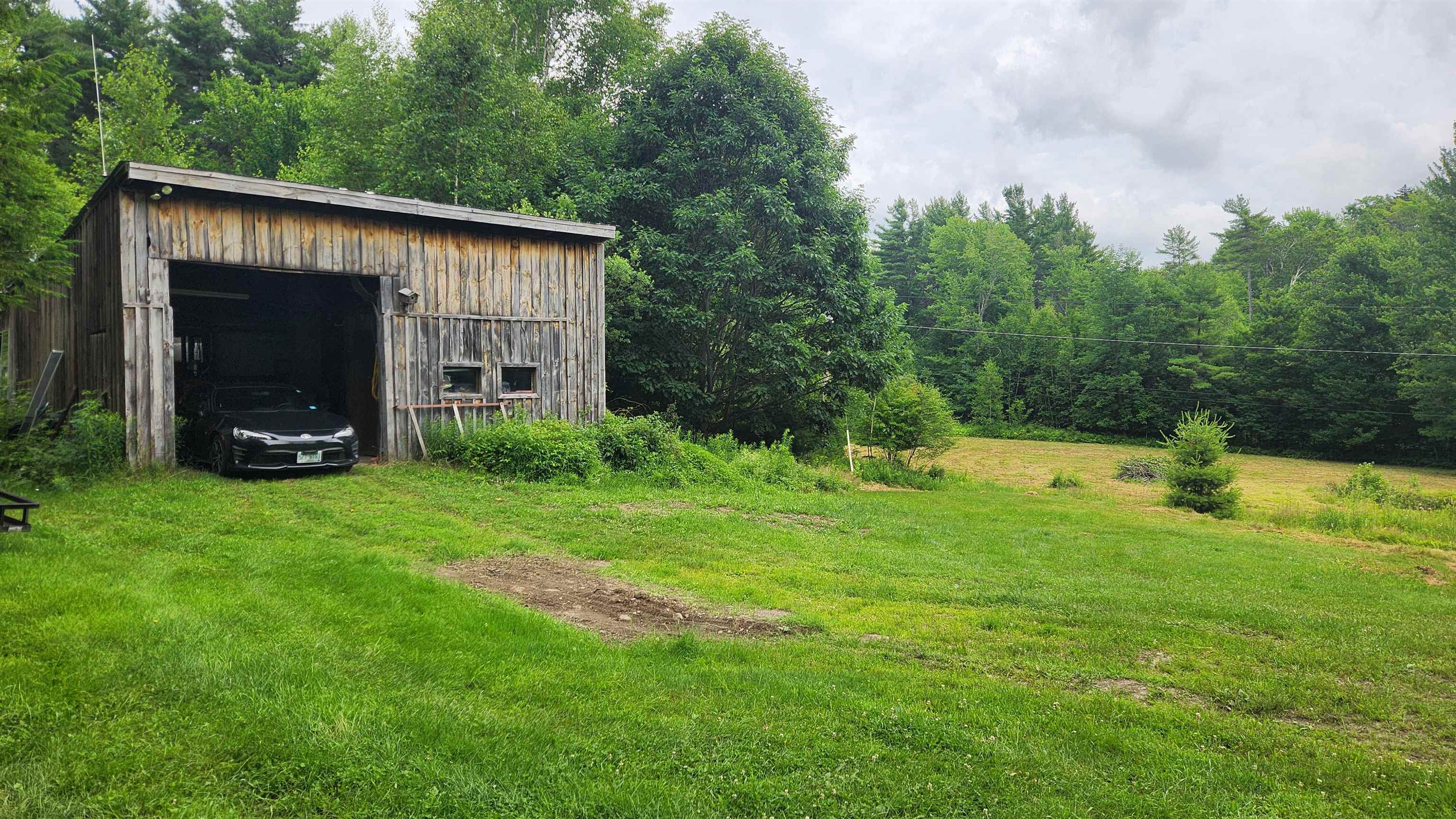 925 Center Rd, Goshen, NH 03752